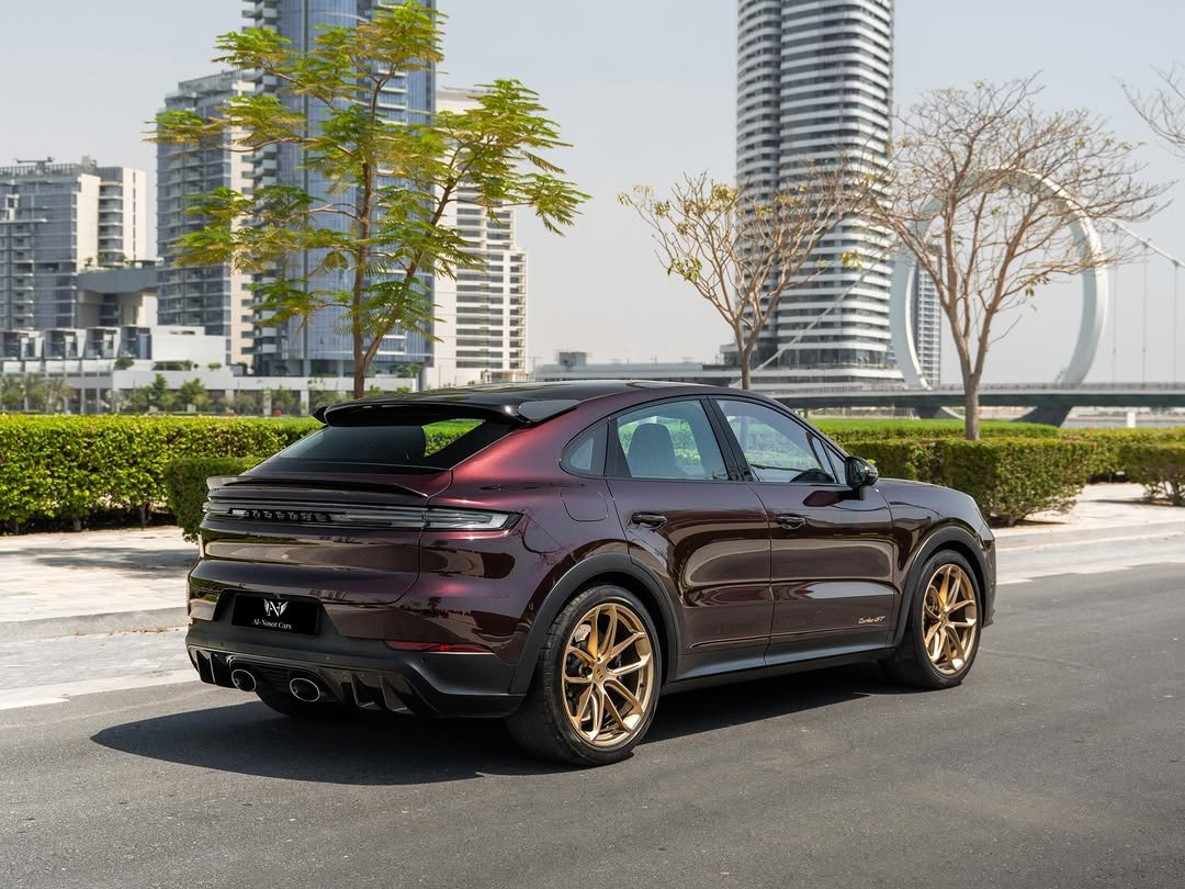 Porsche Cayenne GTS 2024 - Image 4
