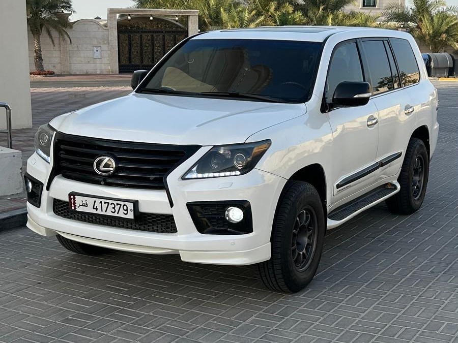 Lexus LX 570 S 2011