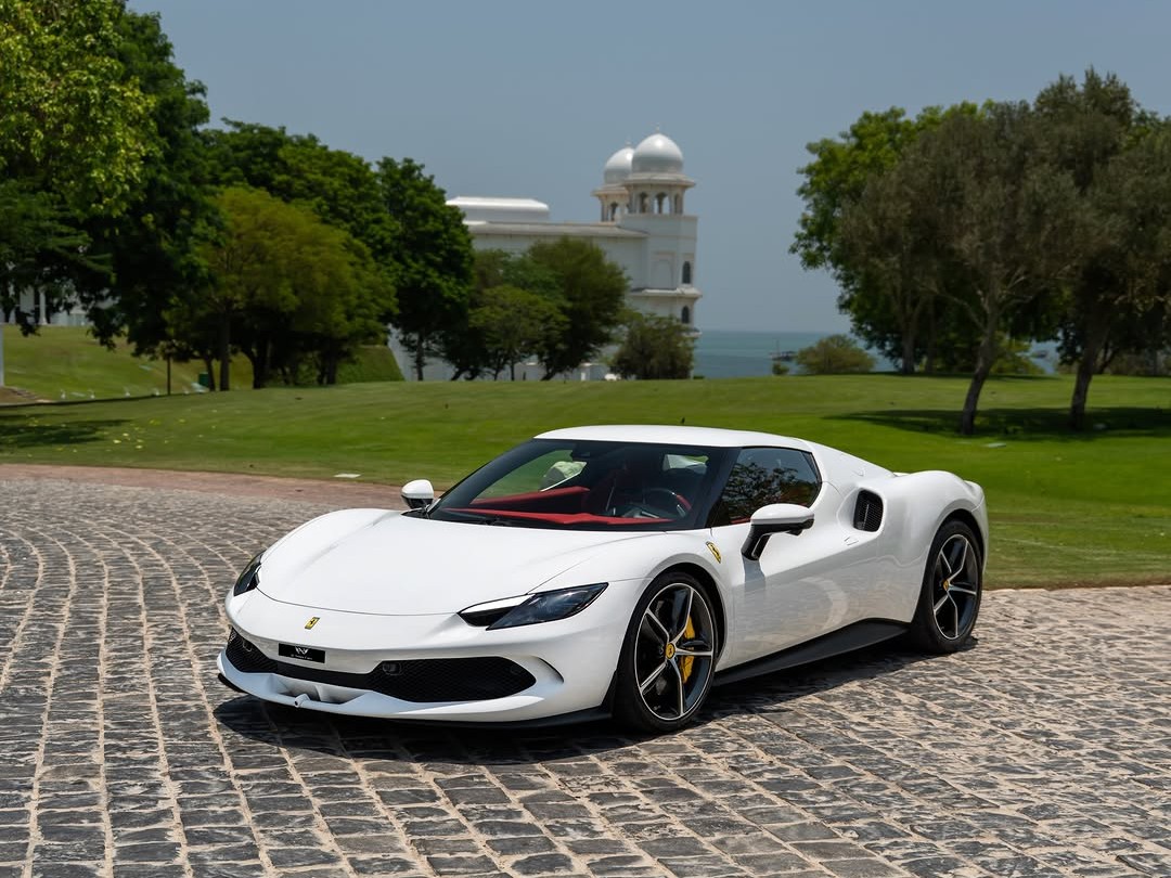 Ferrari 296GTB 2023