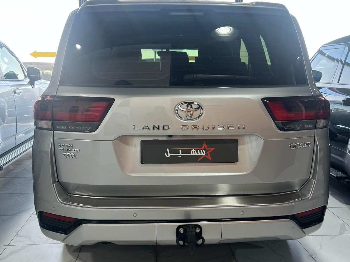 Toyota Land Cruiser GXR v6 2025 - Image 4