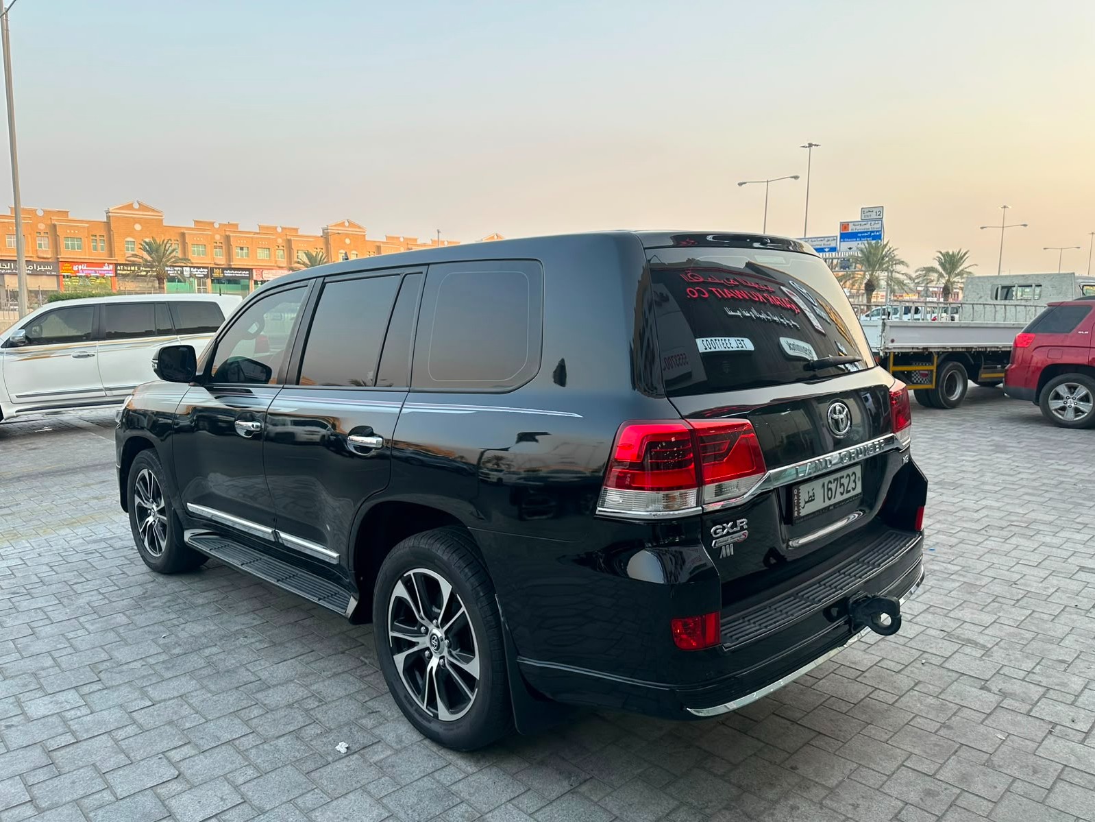 Toyota Land Cruiser GXR v8 2009 - Image 4
