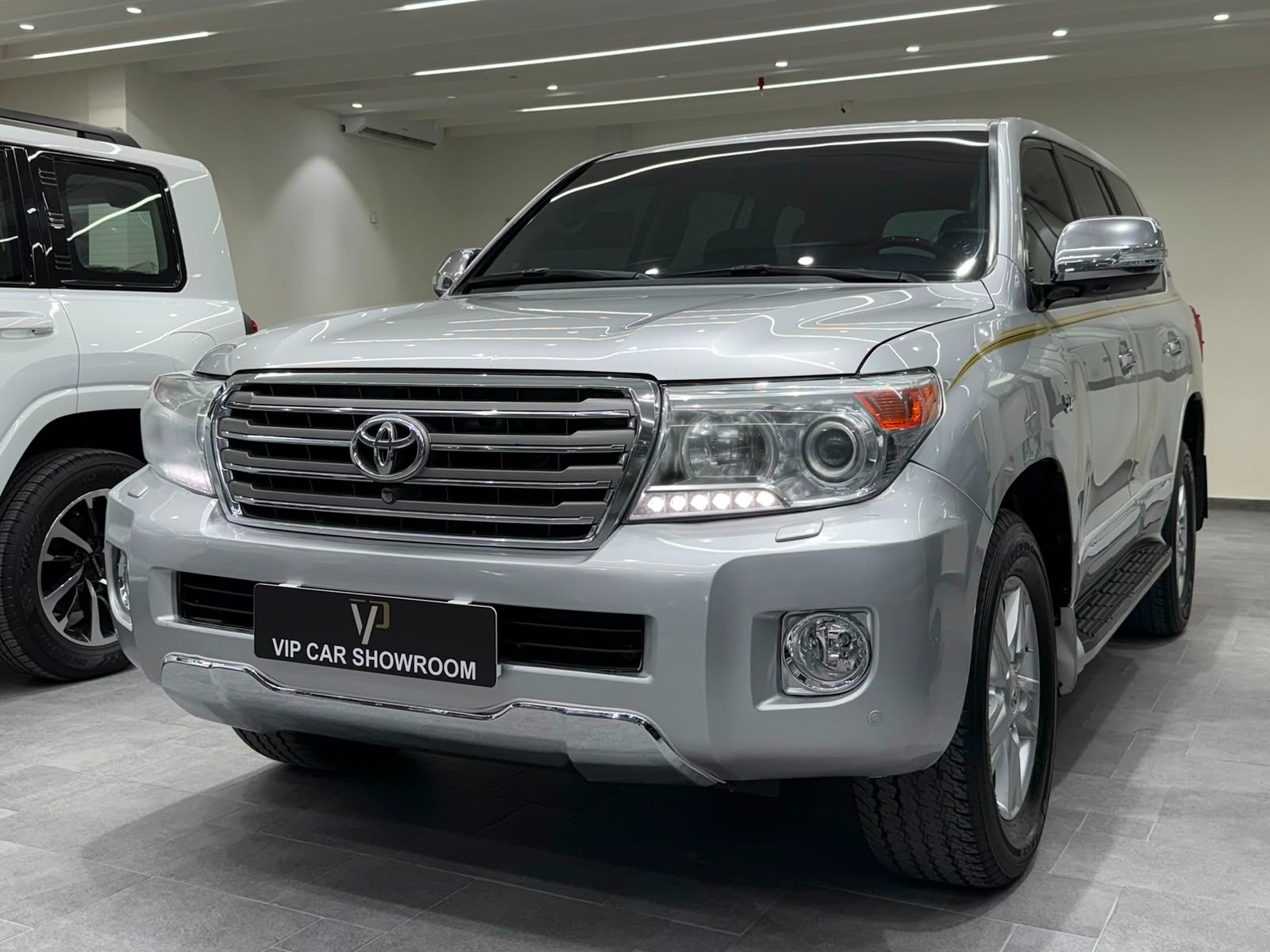 Toyota Land Cruiser VX.R 2013 - Image 3