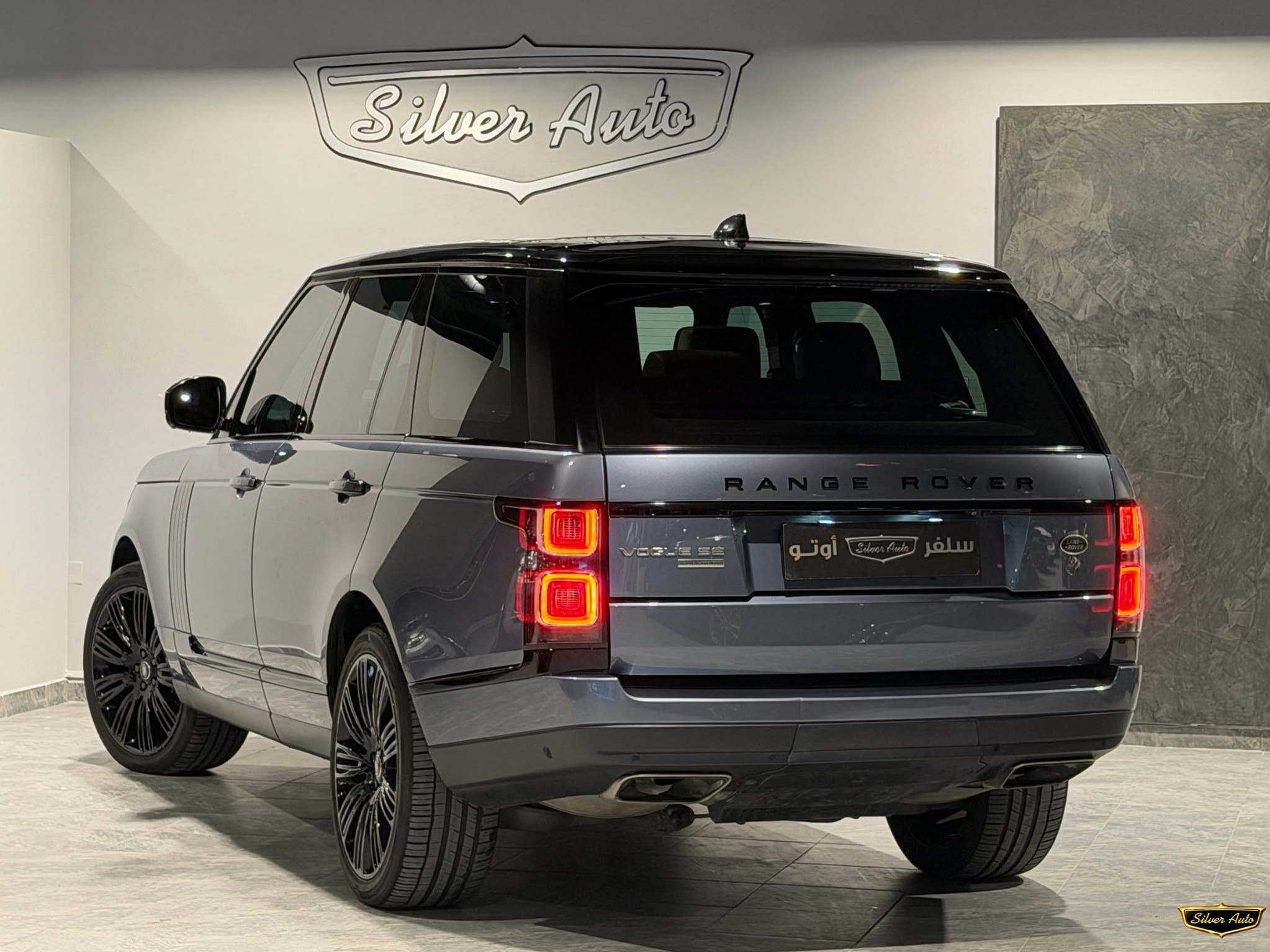 Land Rover Range Rover Vogue SE 2018 - Image 3