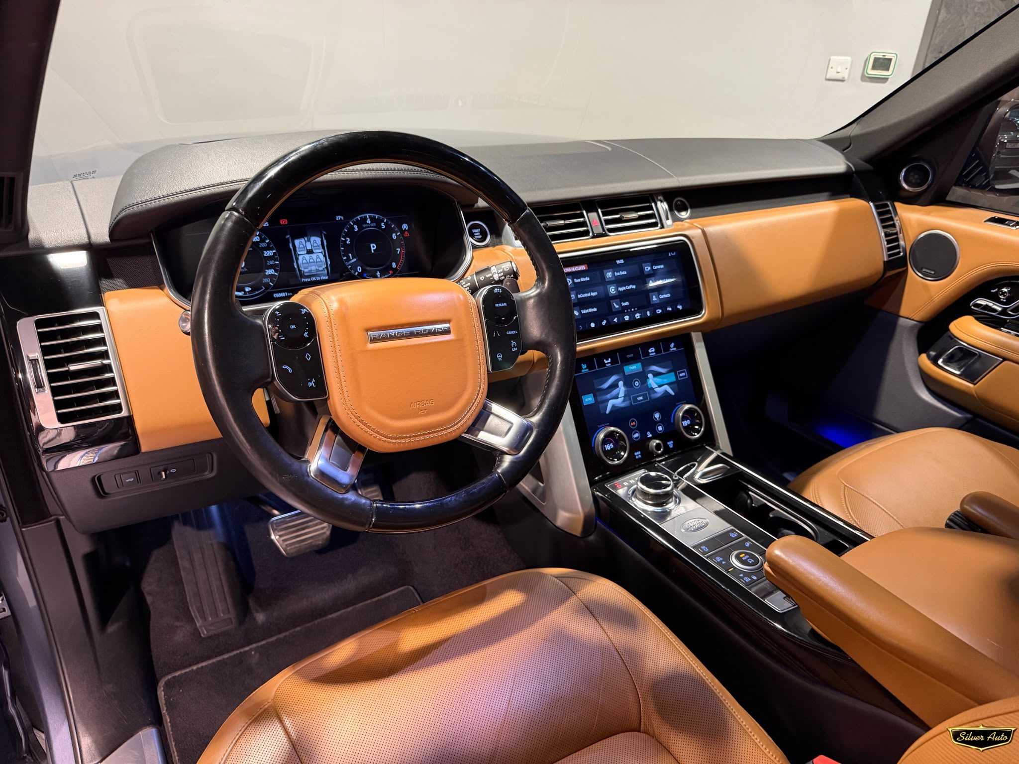 Land Rover Range Rover Vogue SE 2018 - Image 4
