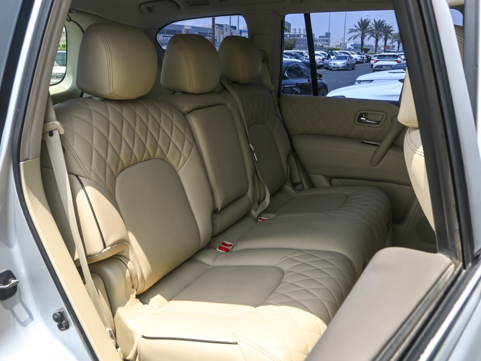 Nissan Patrol  Platinum 2011 - Image 3