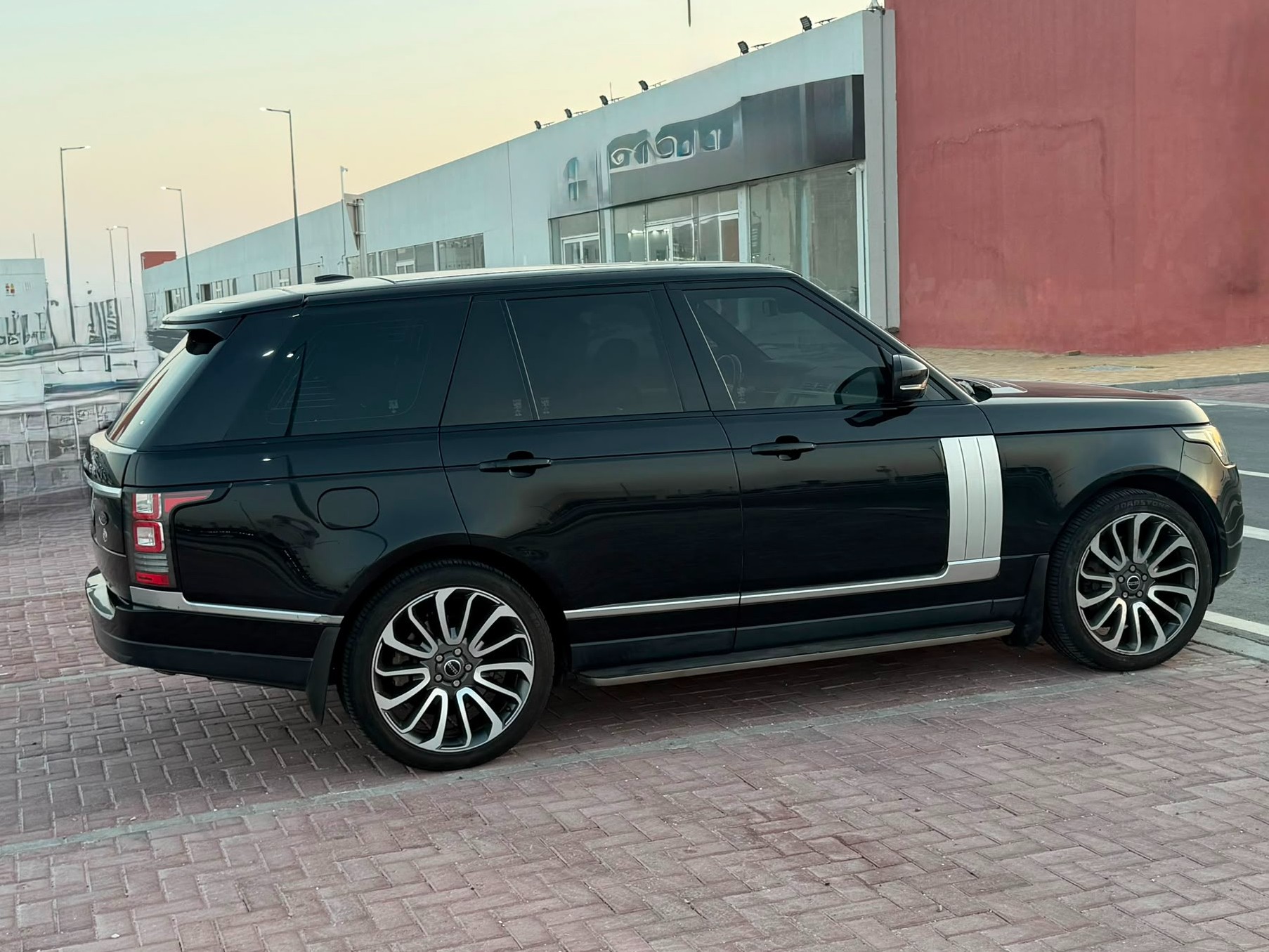 Land Rover Range Rover Vogue SuperCharged 2014 - Image 4