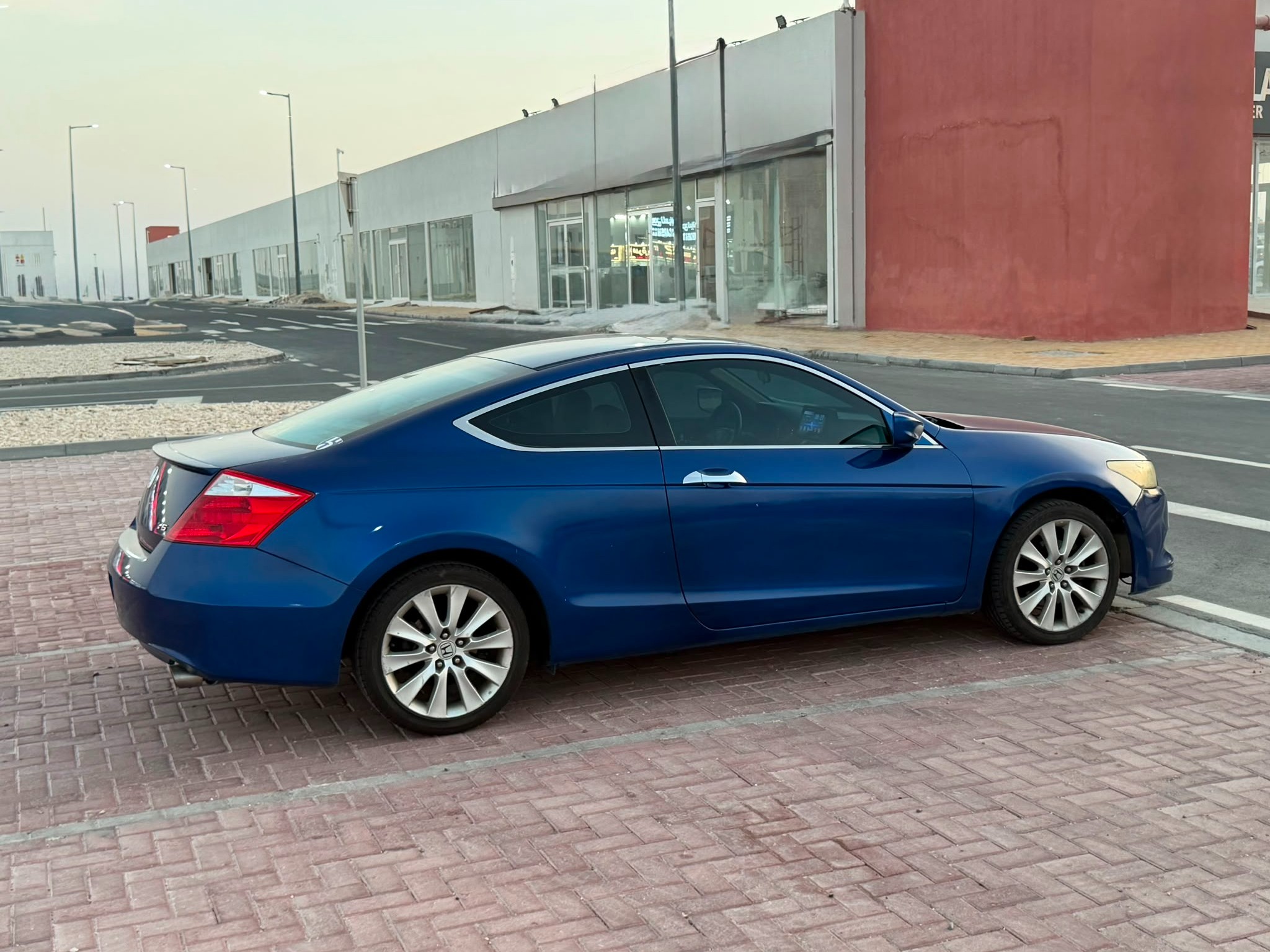 Honda Accord 3.5 V6 2010 - Image 4