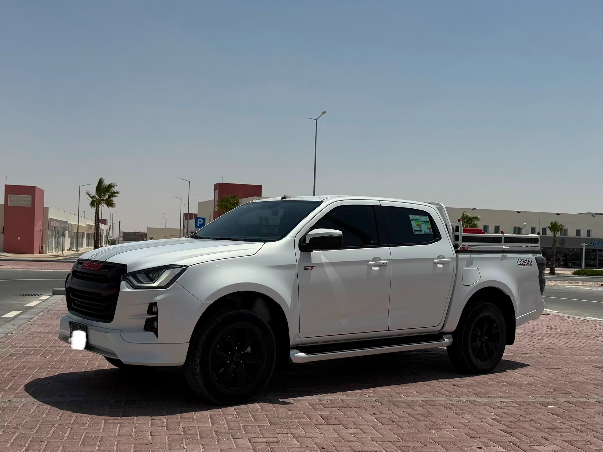 ISUZU D’MAX GT 2025 - Image 3