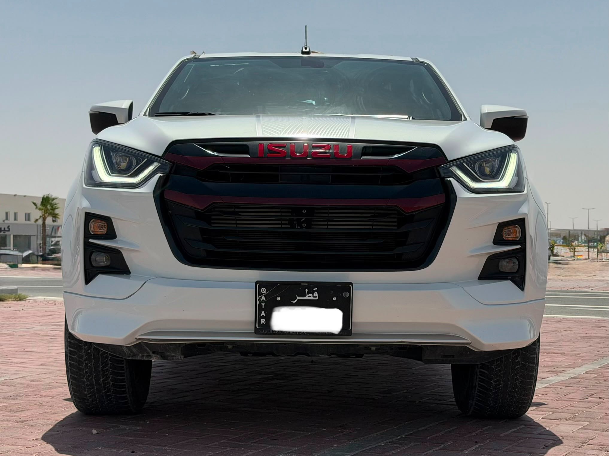 ISUZU D’MAX GT 2025 - Image 2
