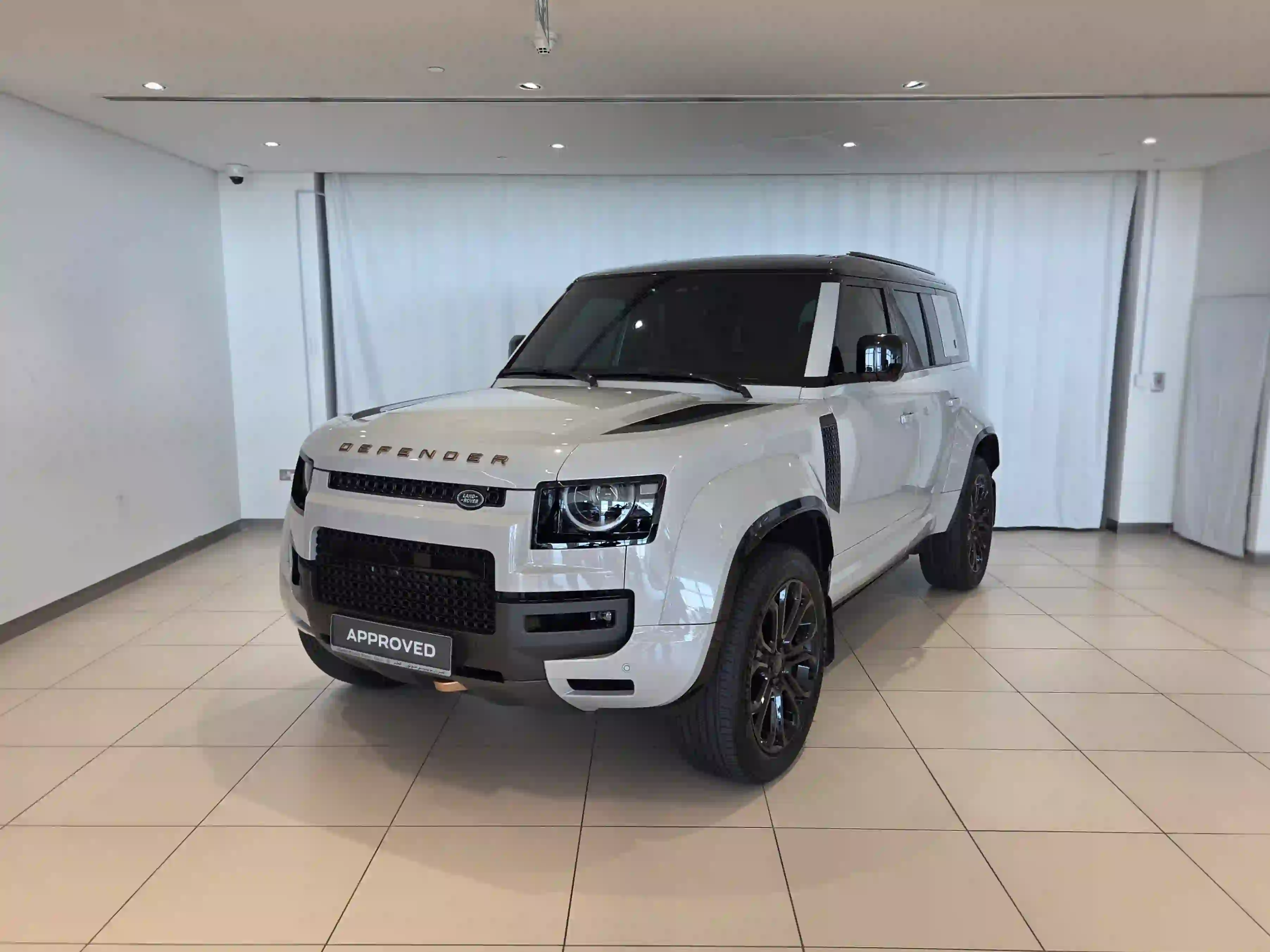 Land Rover Defender 110 4.4 V8 Octa 2026
