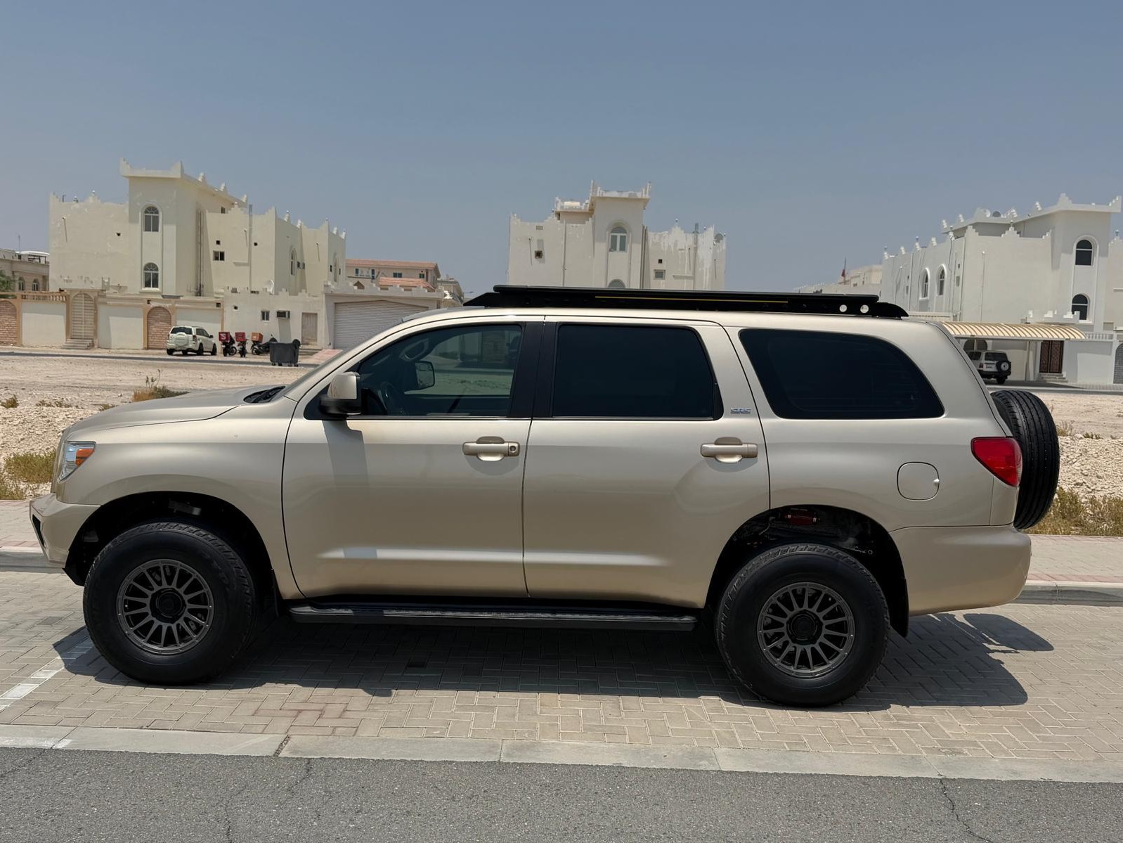 Toyota Sequoia 2012 - Image 4