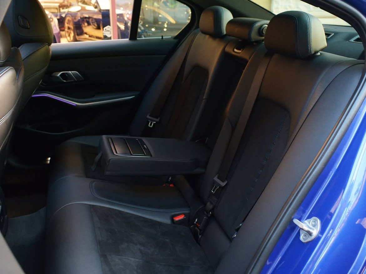 BMW 3-Series 330 i 2021 - Image 3