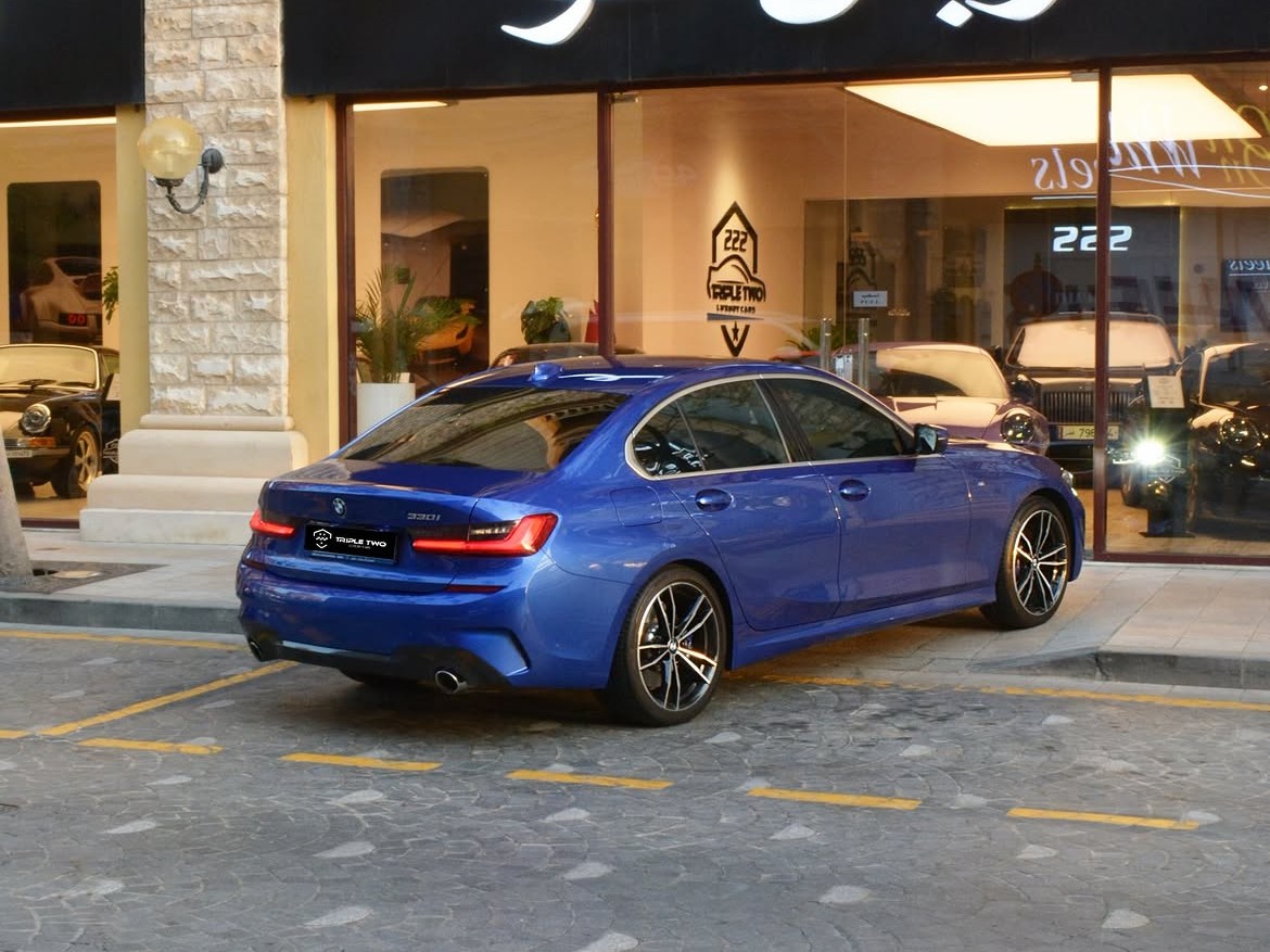 BMW 3-Series 330 i 2021 - Image 4