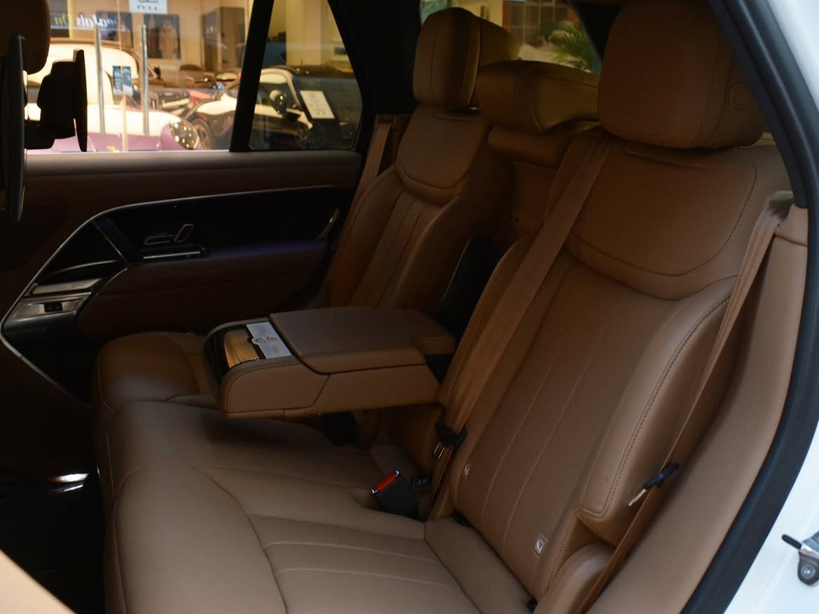 Land Rover Range Rover HSE 2023 - Image 2