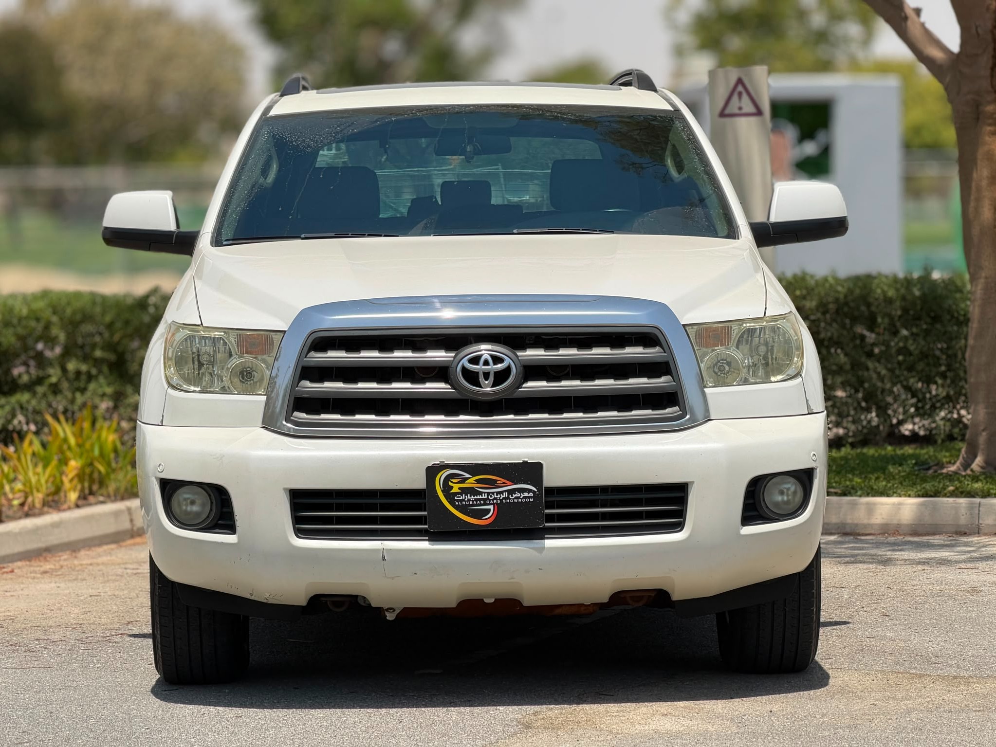 Toyota Sequoia SR5 2015 - Image 2