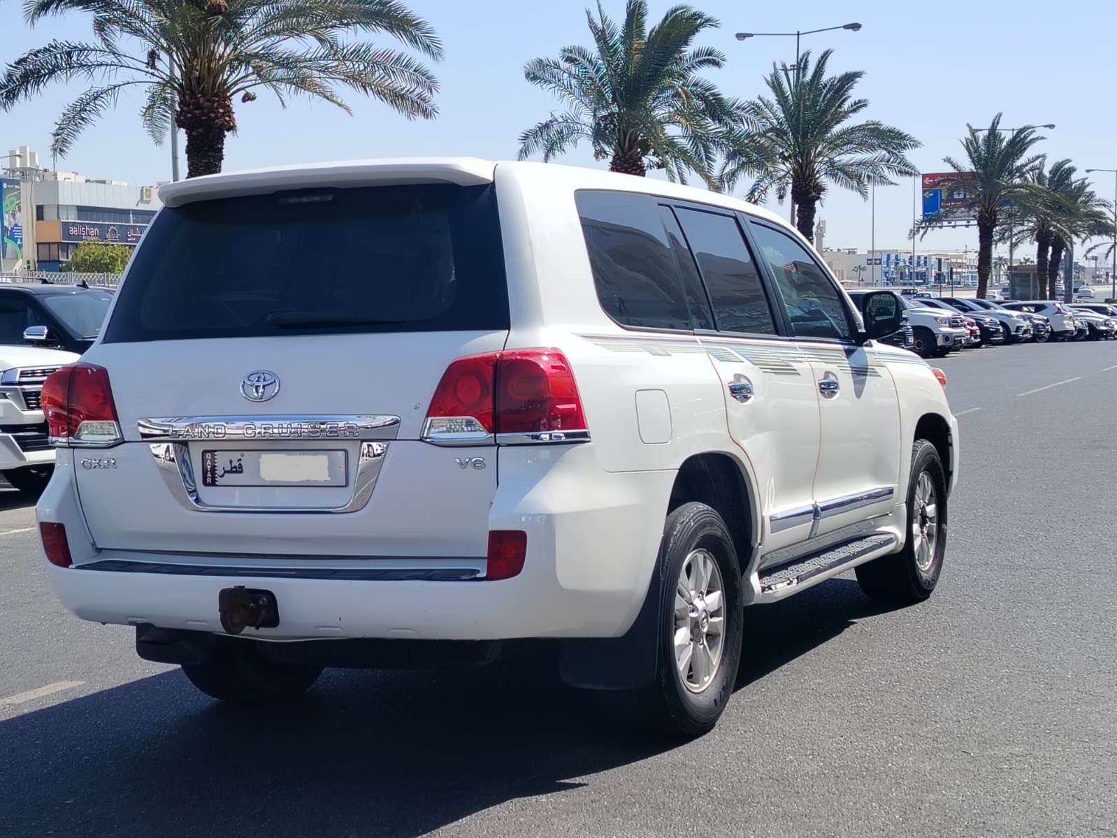 Toyota Land Cruiser GXR v6 2014 - Image 4