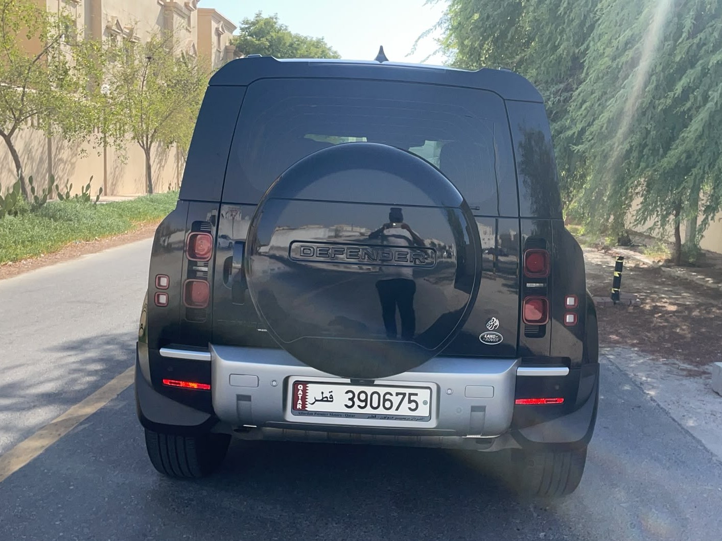 Land Rover Defender 2023 - Image 4