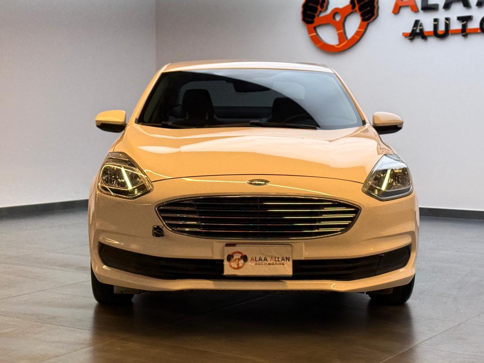 Ford Escort 2020 - Image 2