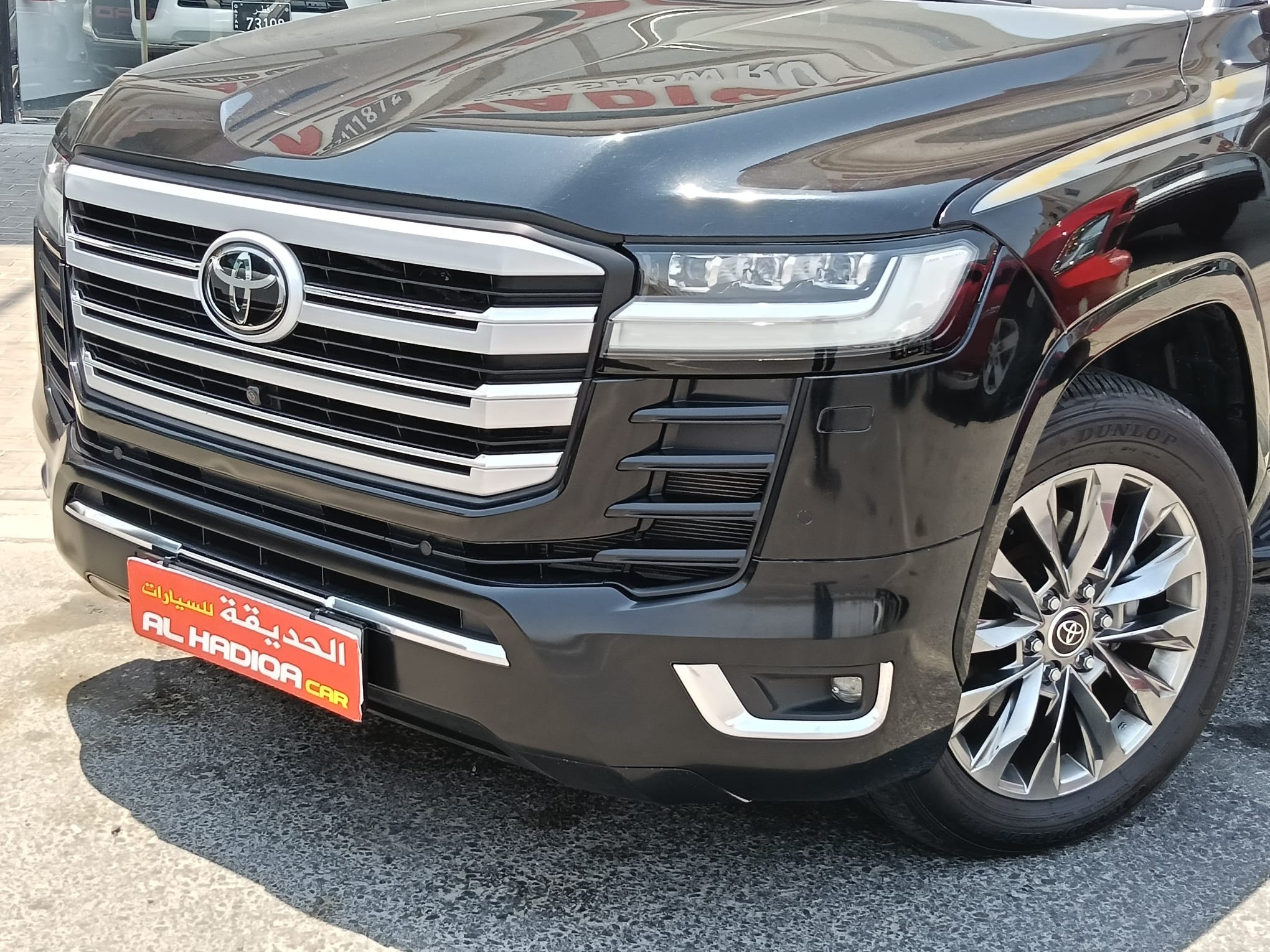 Toyota Land Cruiser VXR Twin Turbo 2022 - Image 3