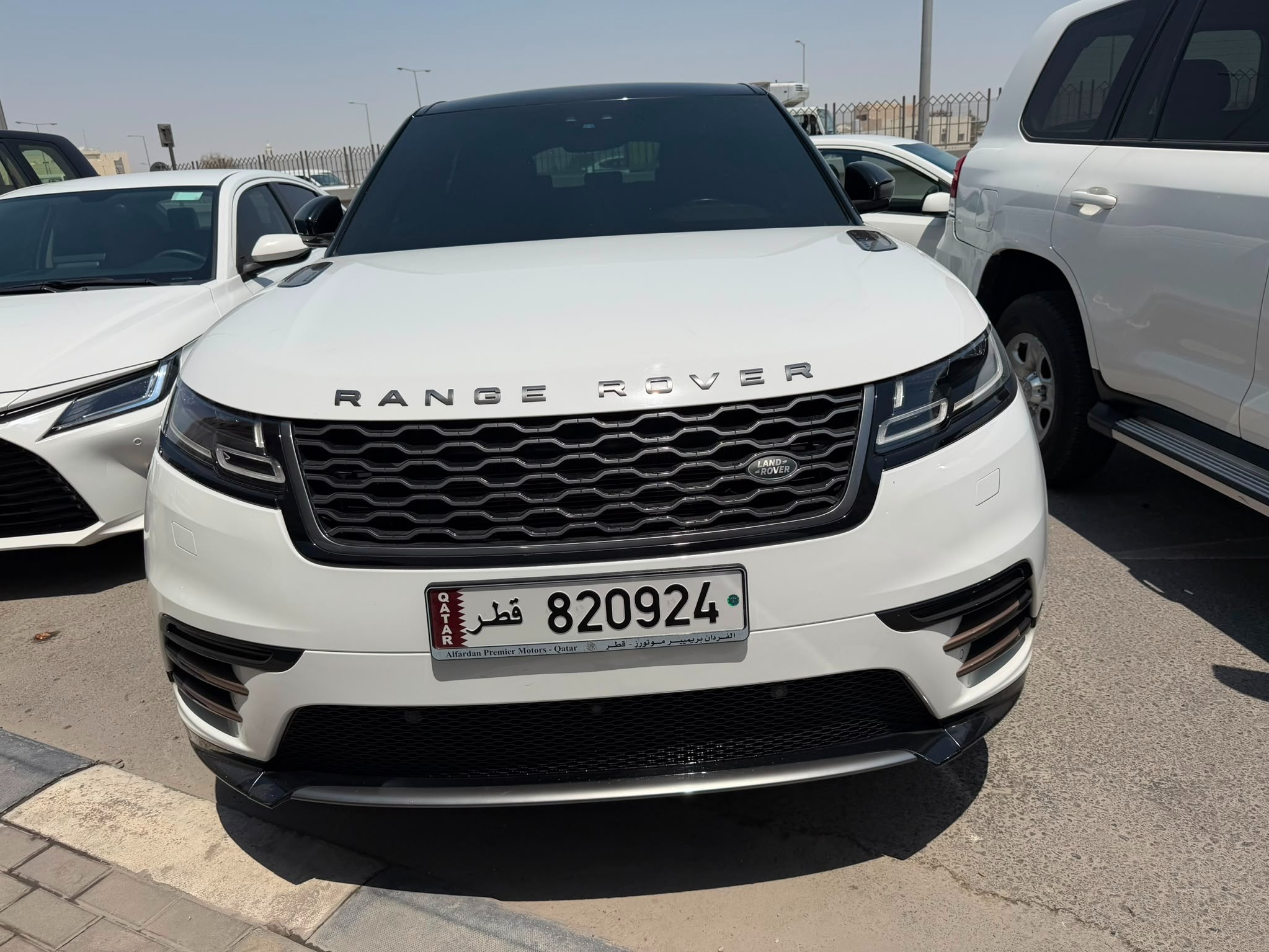 Land Rover Range Rover Velar Dynamic SE  2020 - Image 2