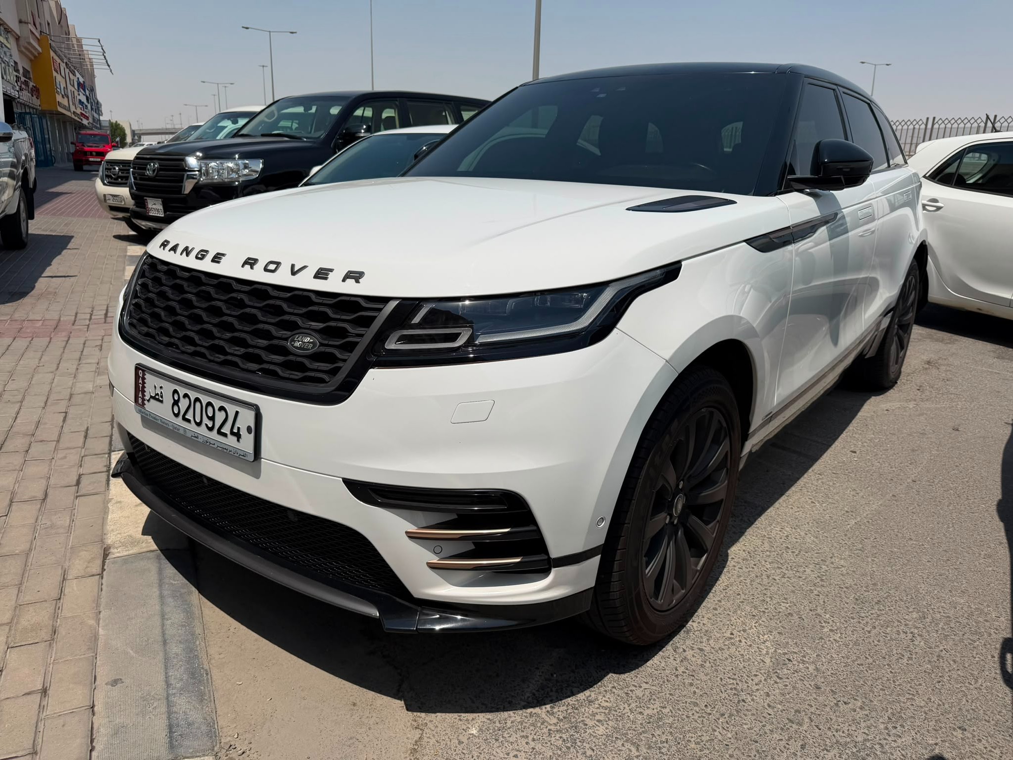 Land Rover Range Rover Velar Dynamic SE  2020 - Image 3