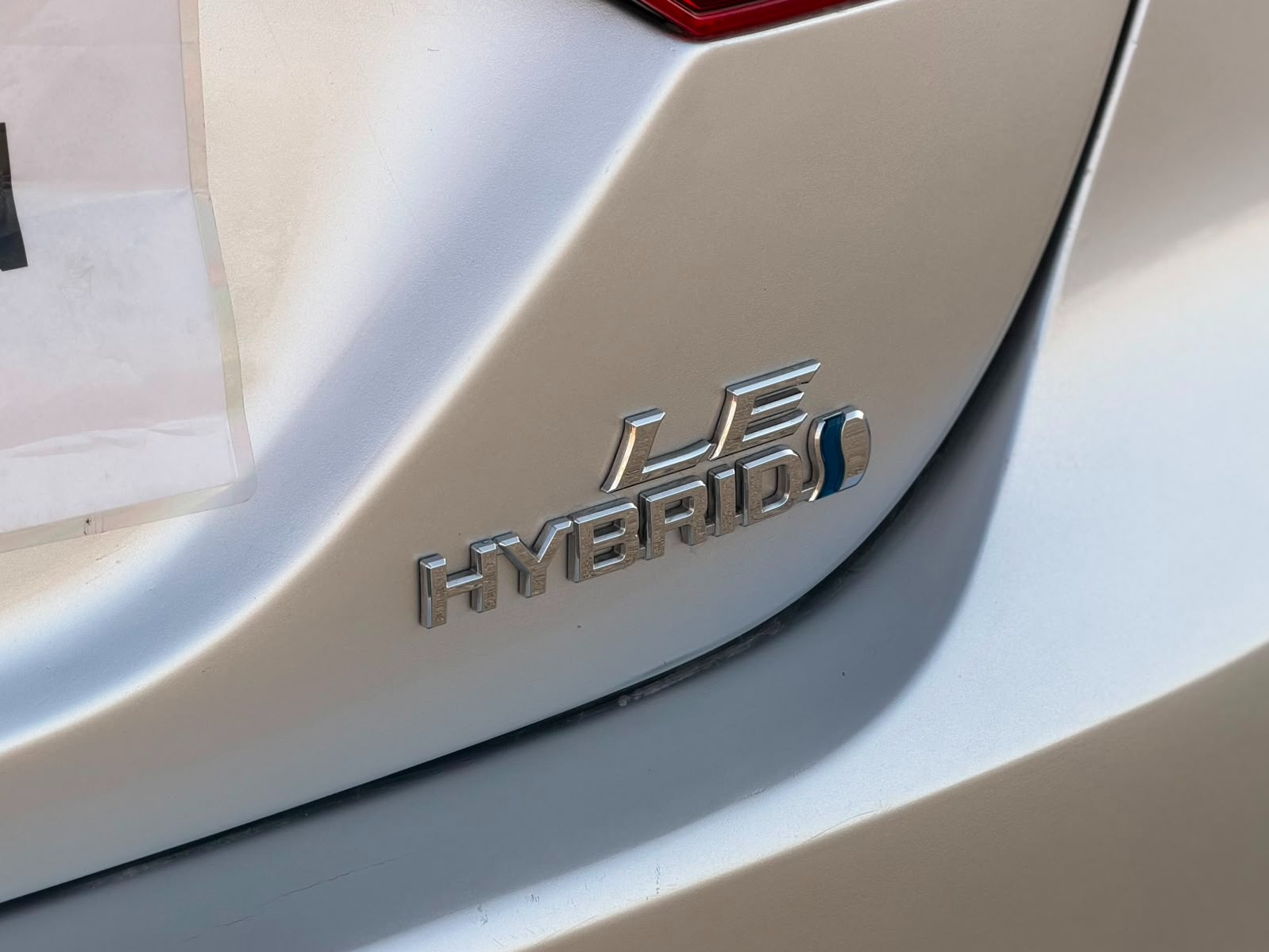 Toyota Camry HYBRID 2022 - Image 4