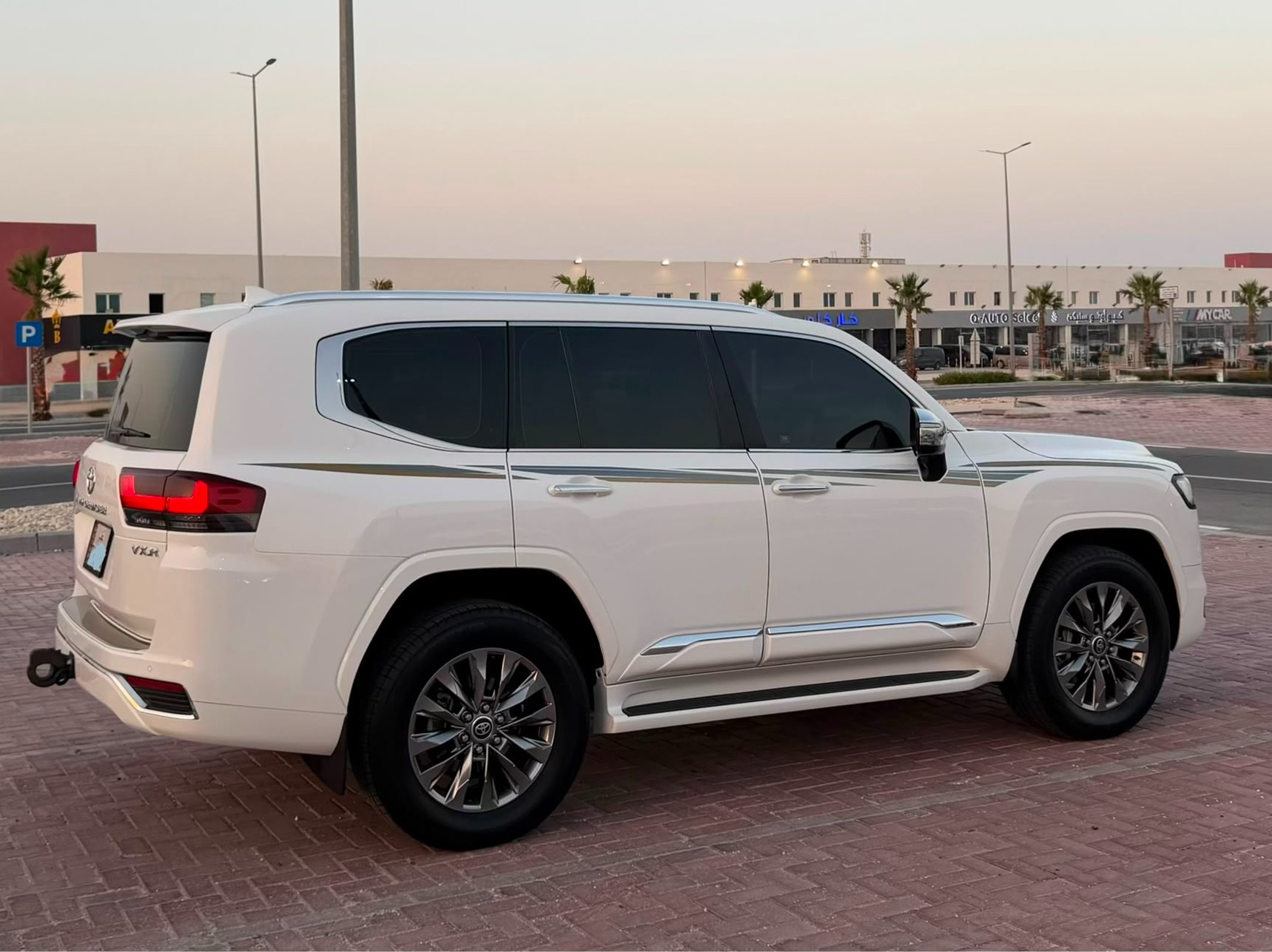 Toyota Land Cruiser VXR Twin Turbo 2023 - Image 4