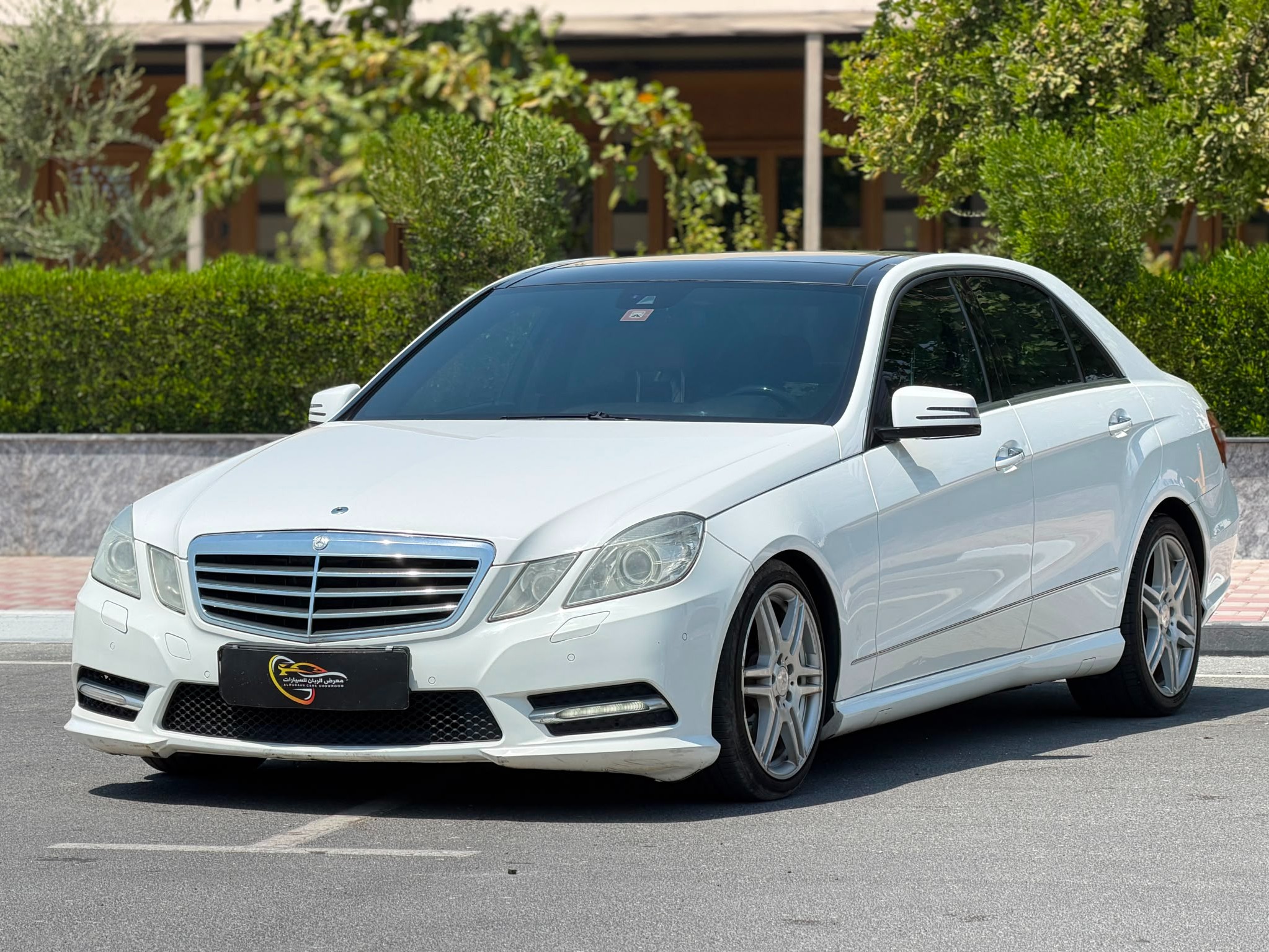 Mercedes-Benz E-Class Sedan 300 2013 - Image 3