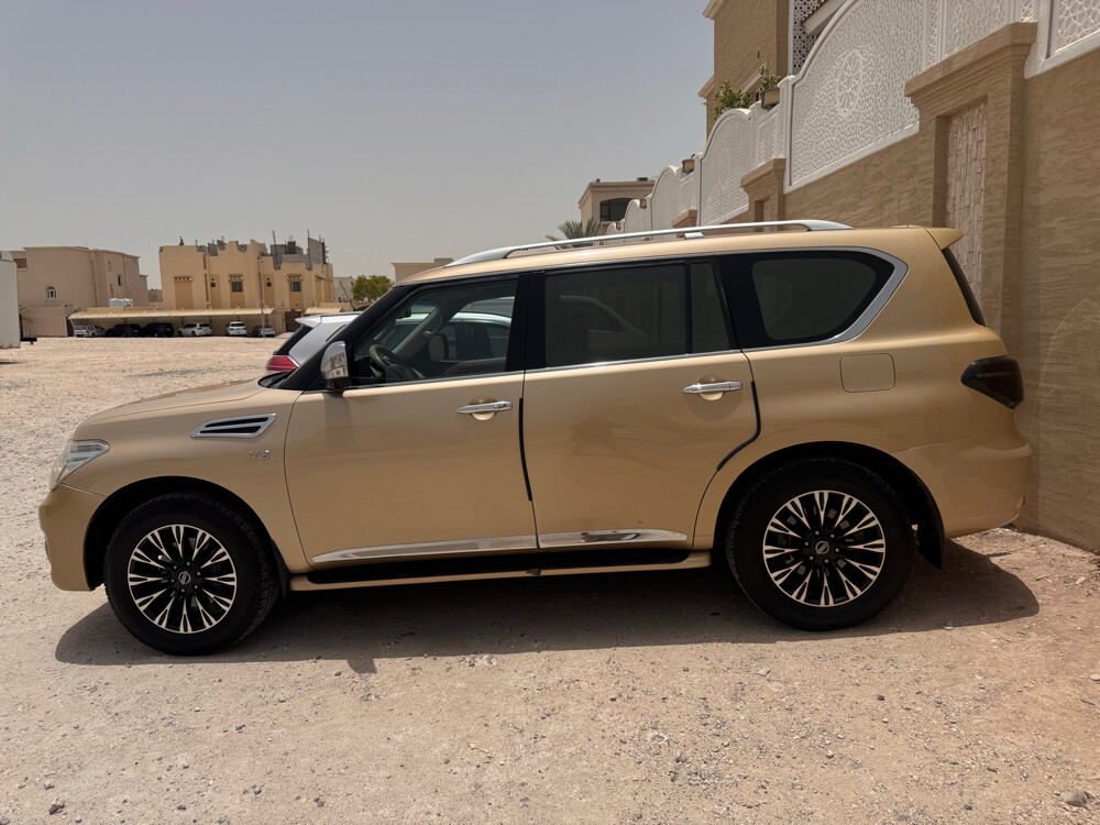 Nissan Patrol  Platinum 2013 - Image 2