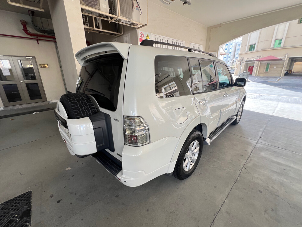 Mitsubishi Pajero 3.5 2013 - Image 4