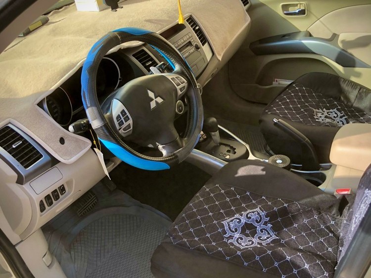 Mitsubishi Outlander 2009 - Image 4