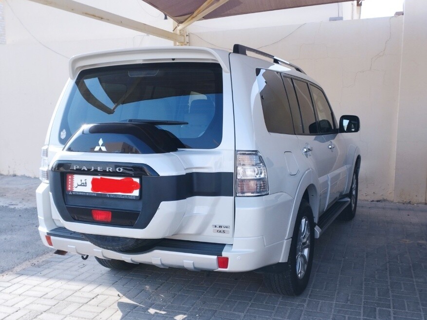 Mitsubishi Pajero 3.8 2016 - Image 2