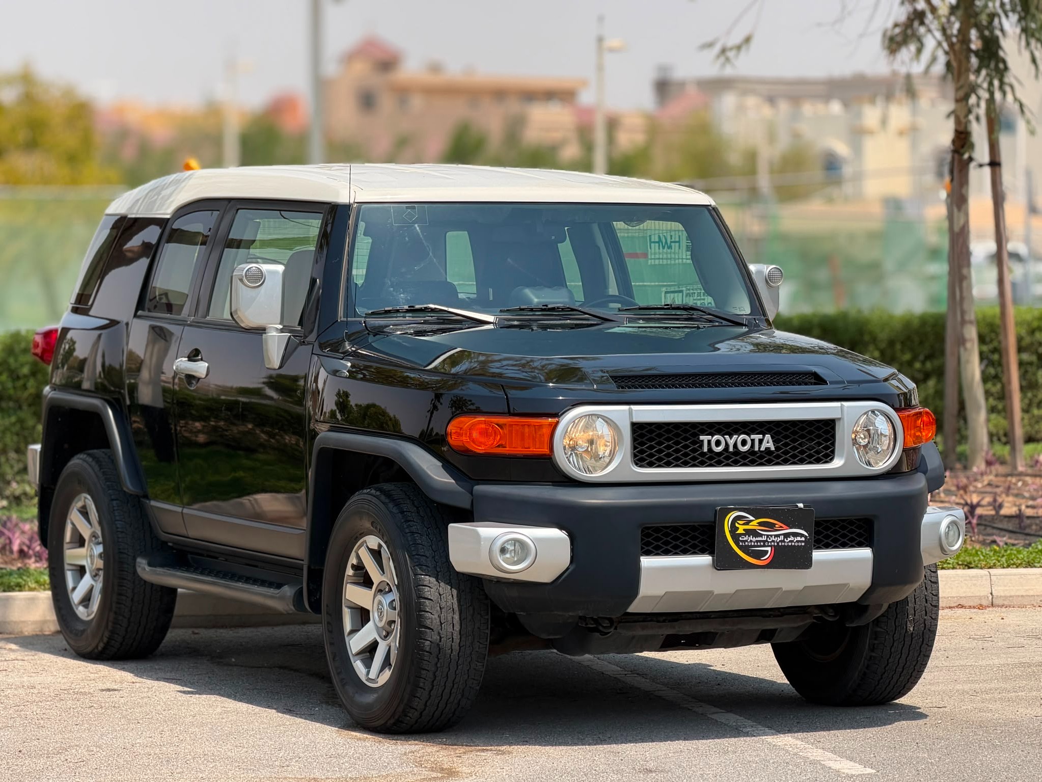 Toyota FJ Cruiser 2015 - Image 1