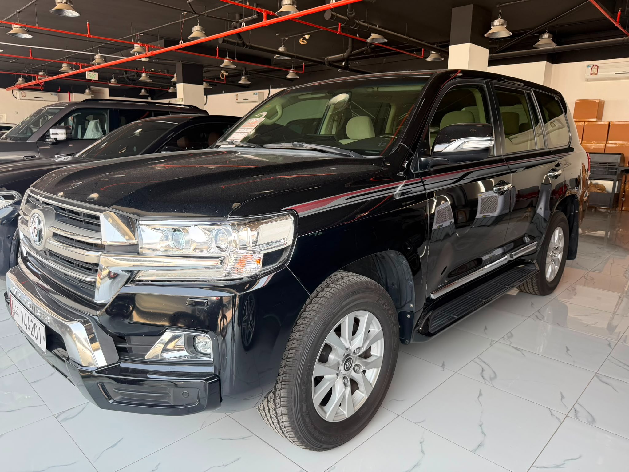 Toyota Land Cruiser GXR v8 2019 - Image 3