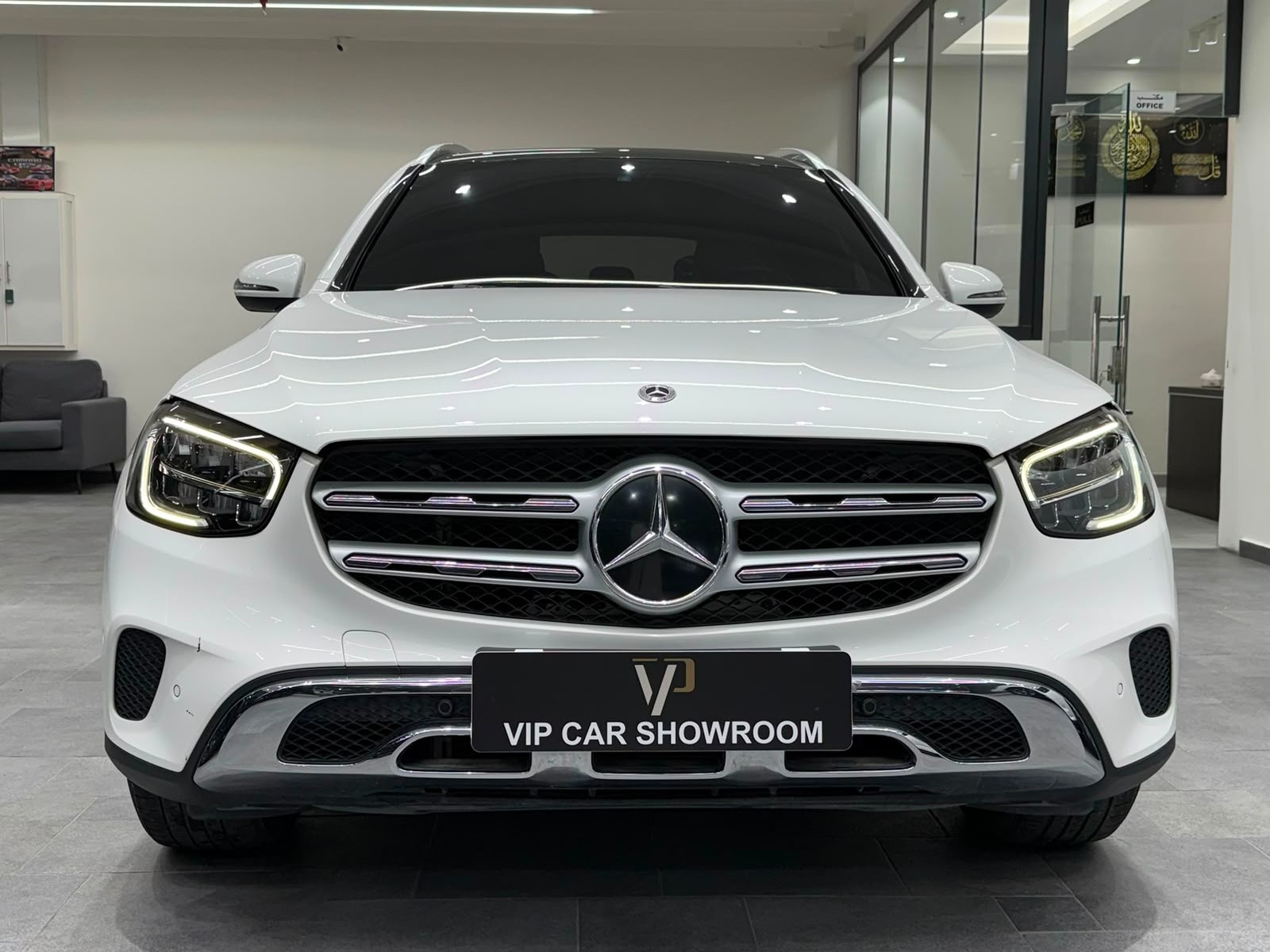 Mercedes-Benz GLC  200 2022 - Image 2