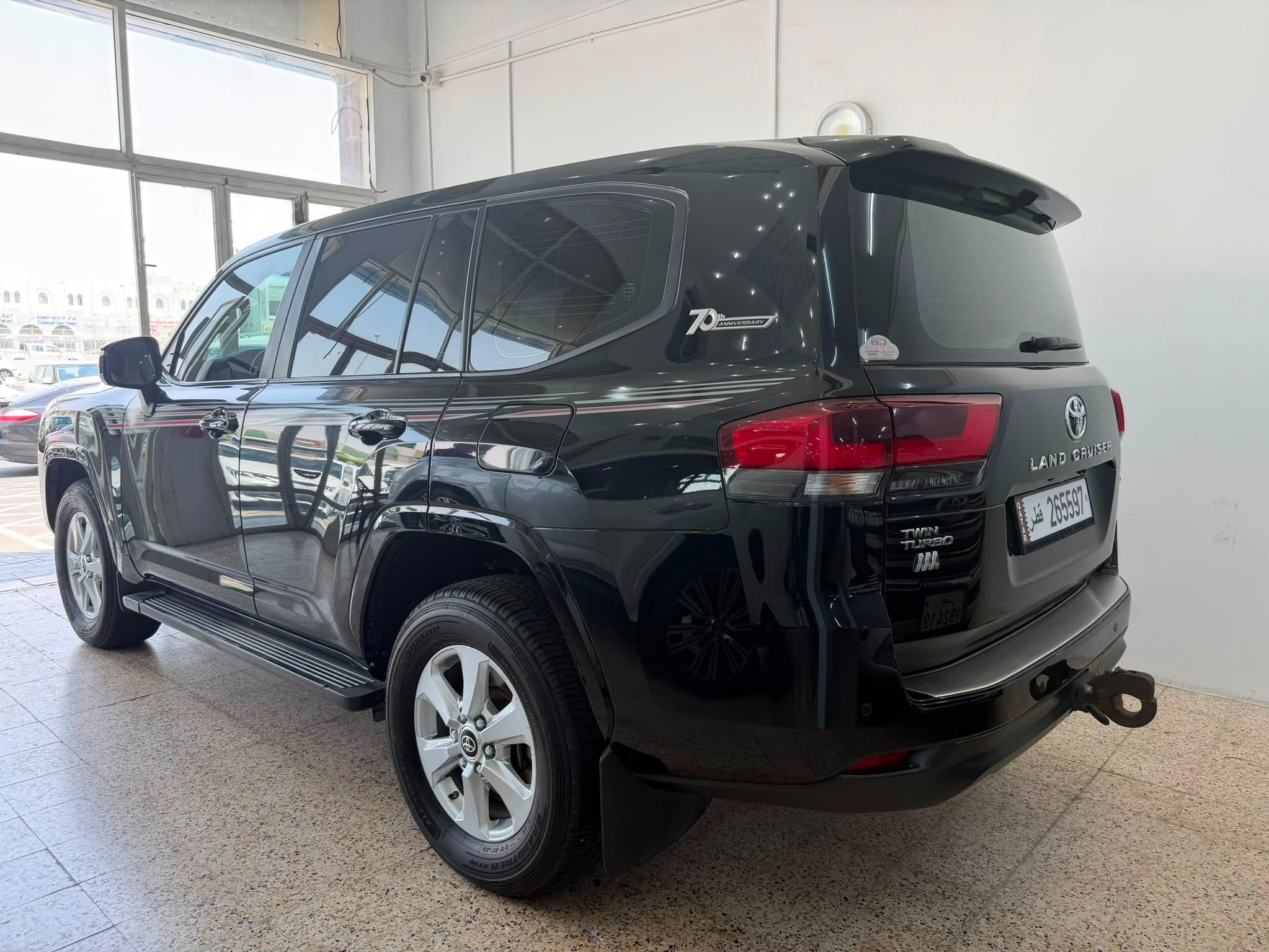 Toyota Land Cruiser GXR v6 2022 - Image 4