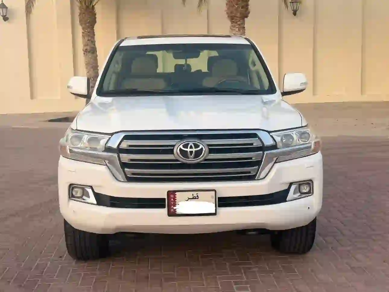 Toyota Land Cruiser GXR v6 2016 - Image 2