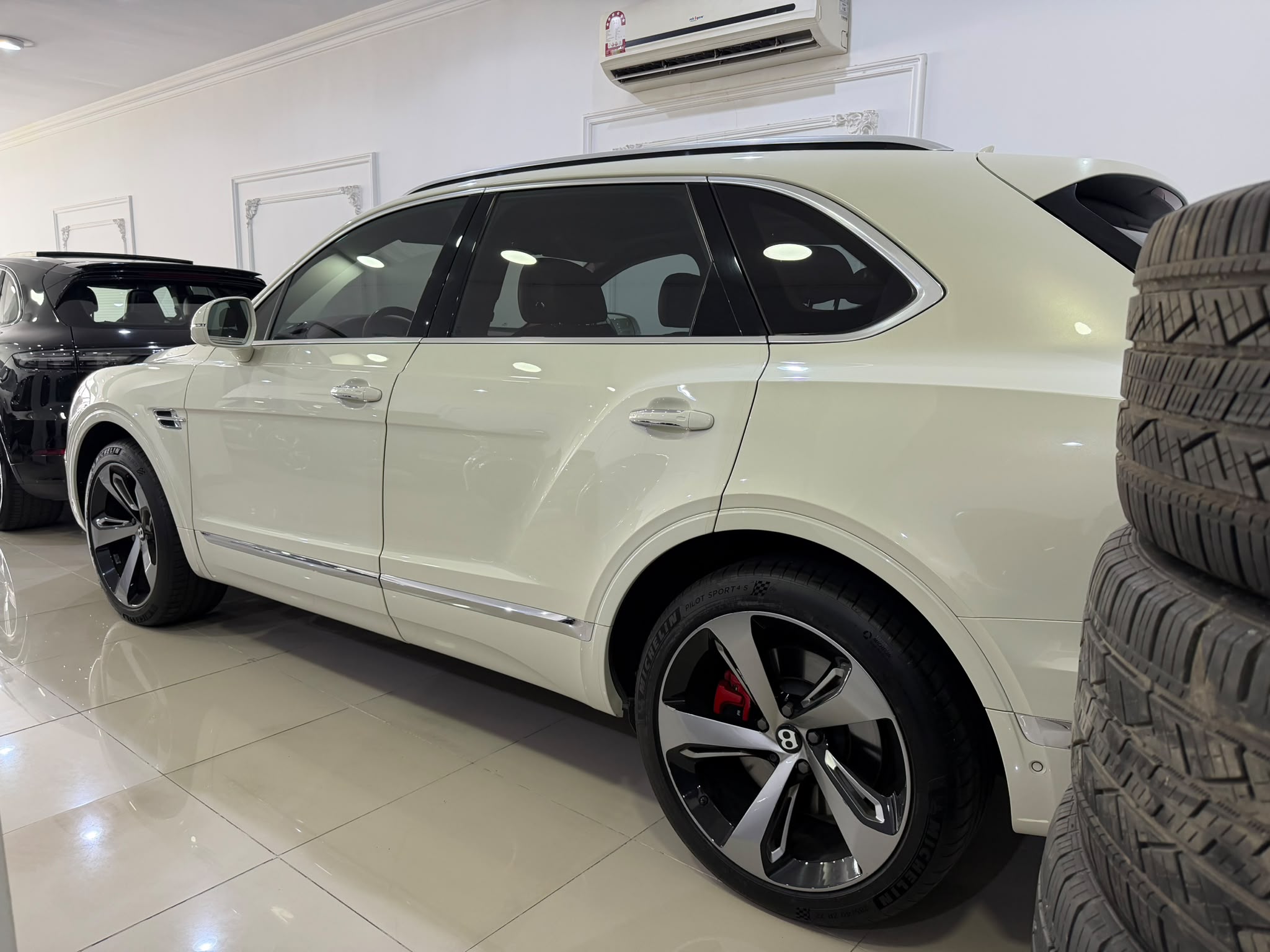 Bentley Bentayga 2018 - Image 3