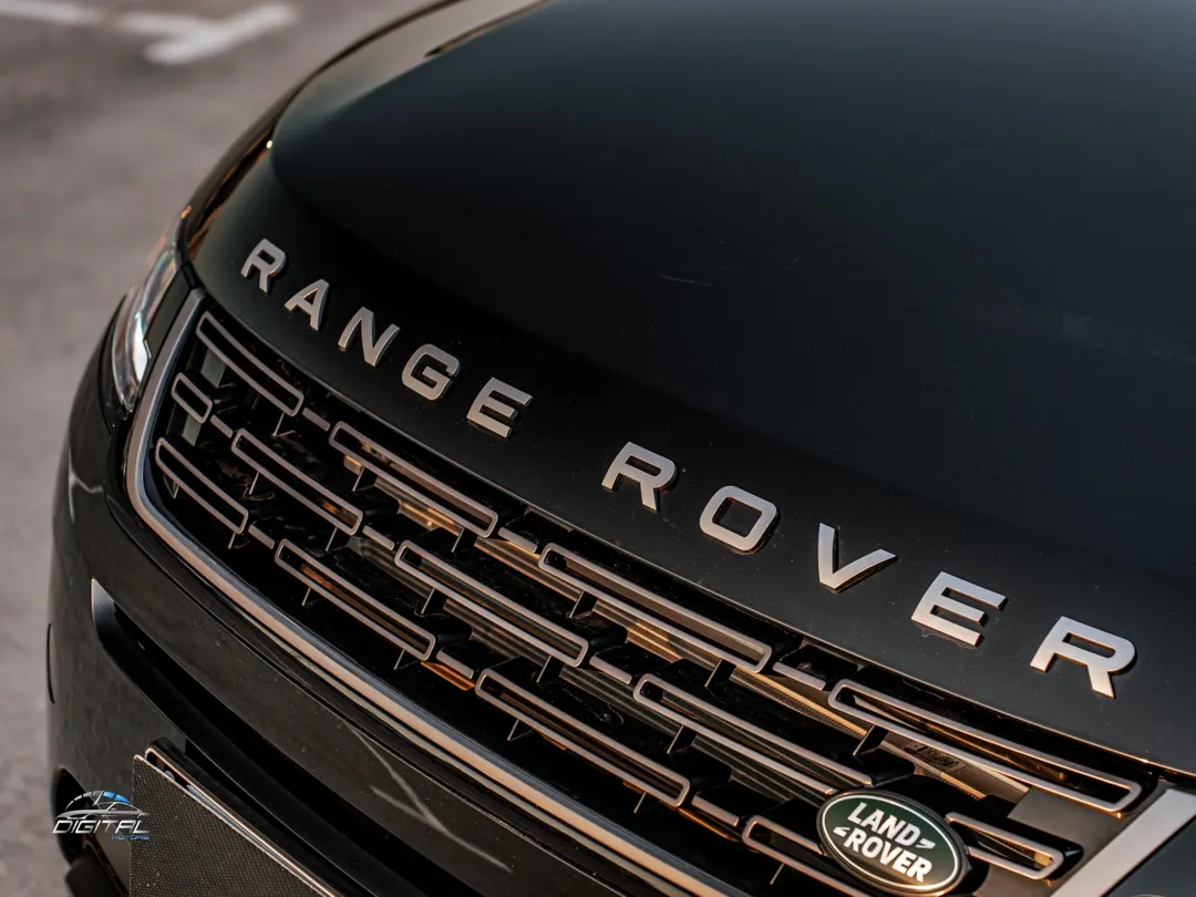 Land Rover Range Rover Evoque 2025 - Image 2