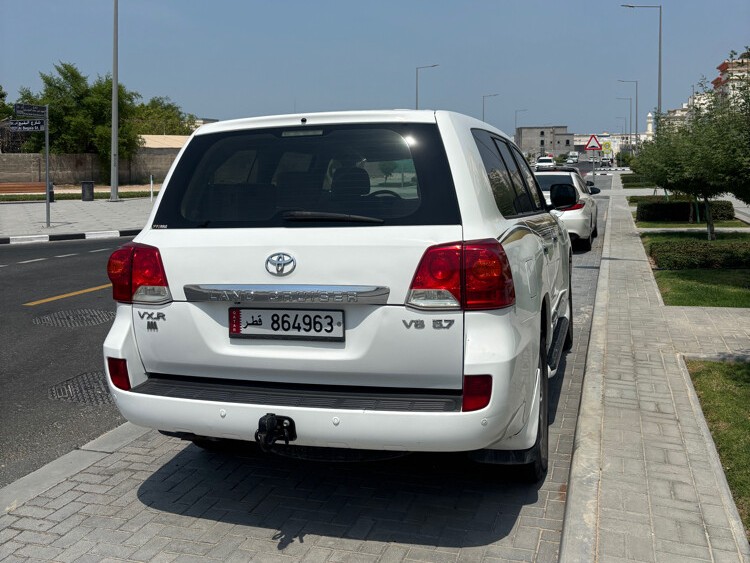 Toyota Land Cruiser GX.R 2013 - Image 2