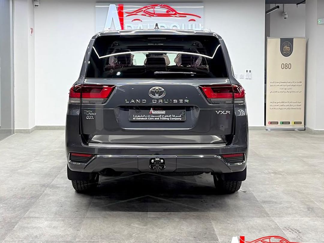 Toyota Land Cruiser VXR Twin Turbo 2026 - Image 4
