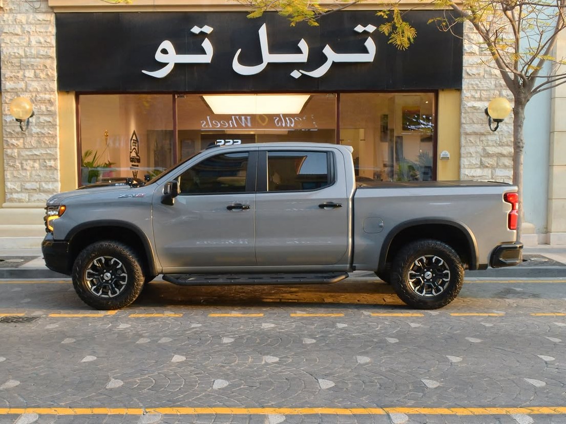 Chevrolet Silverado ZR 2 2024 - Image 3