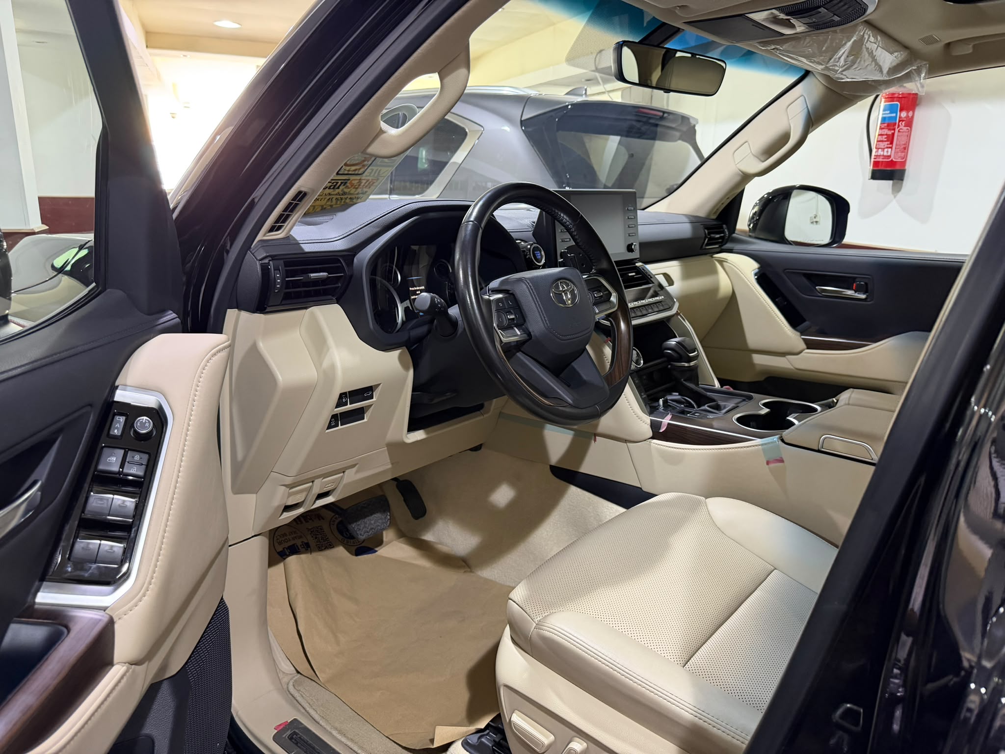 Toyota Land Cruiser GXR Twin Turbo 2023 - Image 2
