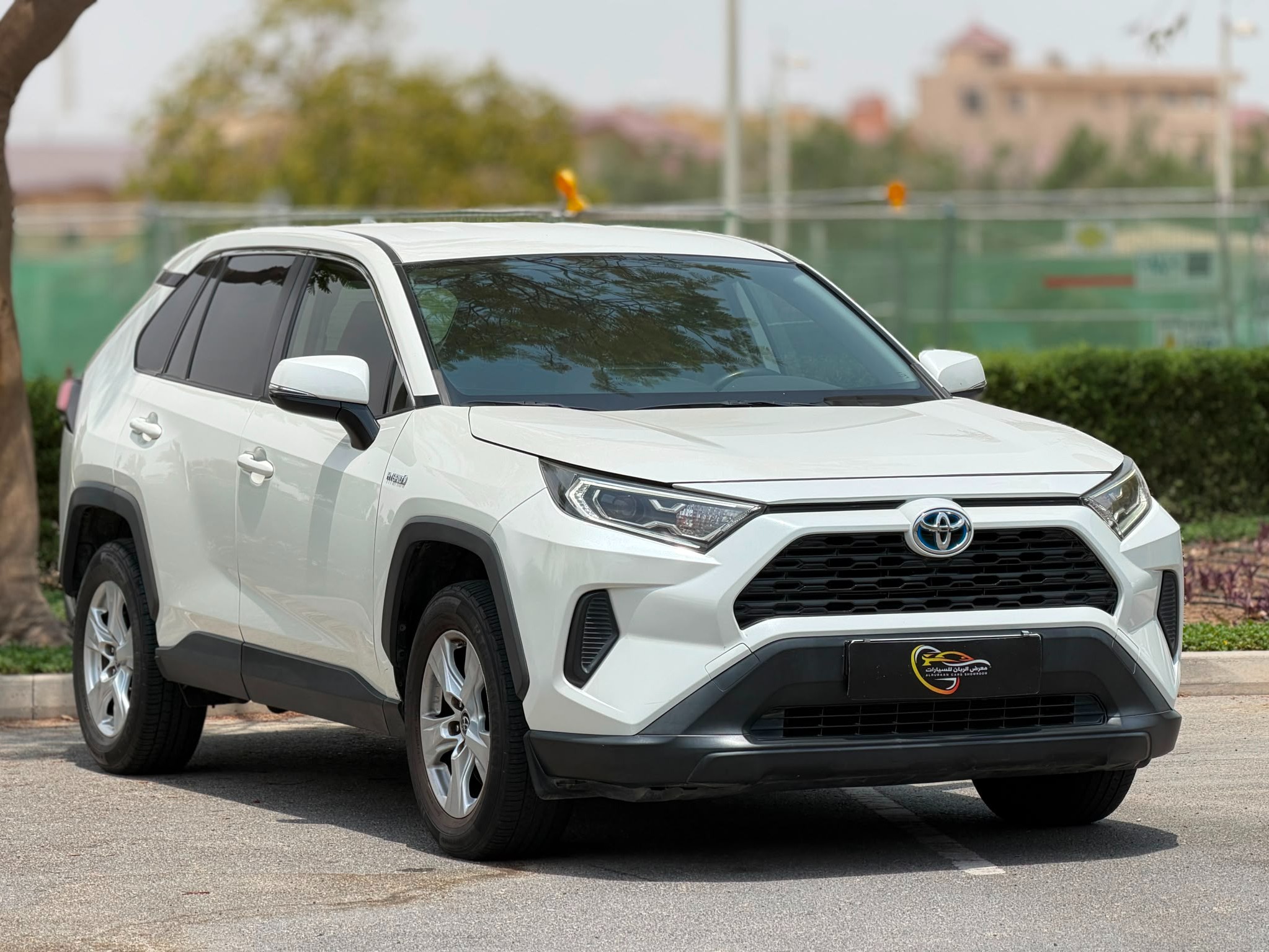 Toyota RAV4 LE HYBRID 2019