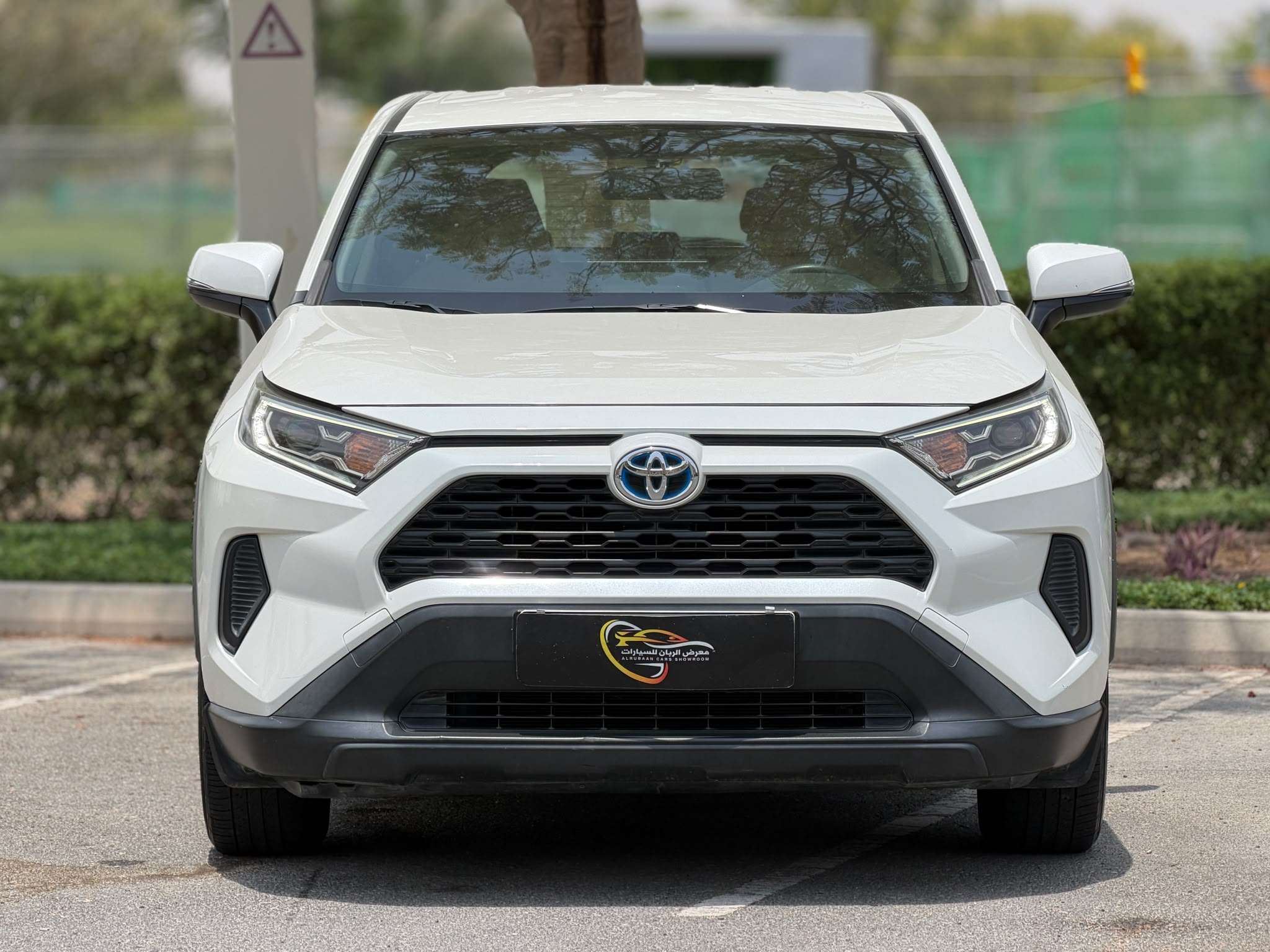 Toyota RAV4 LE HYBRID 2019 - Image 2