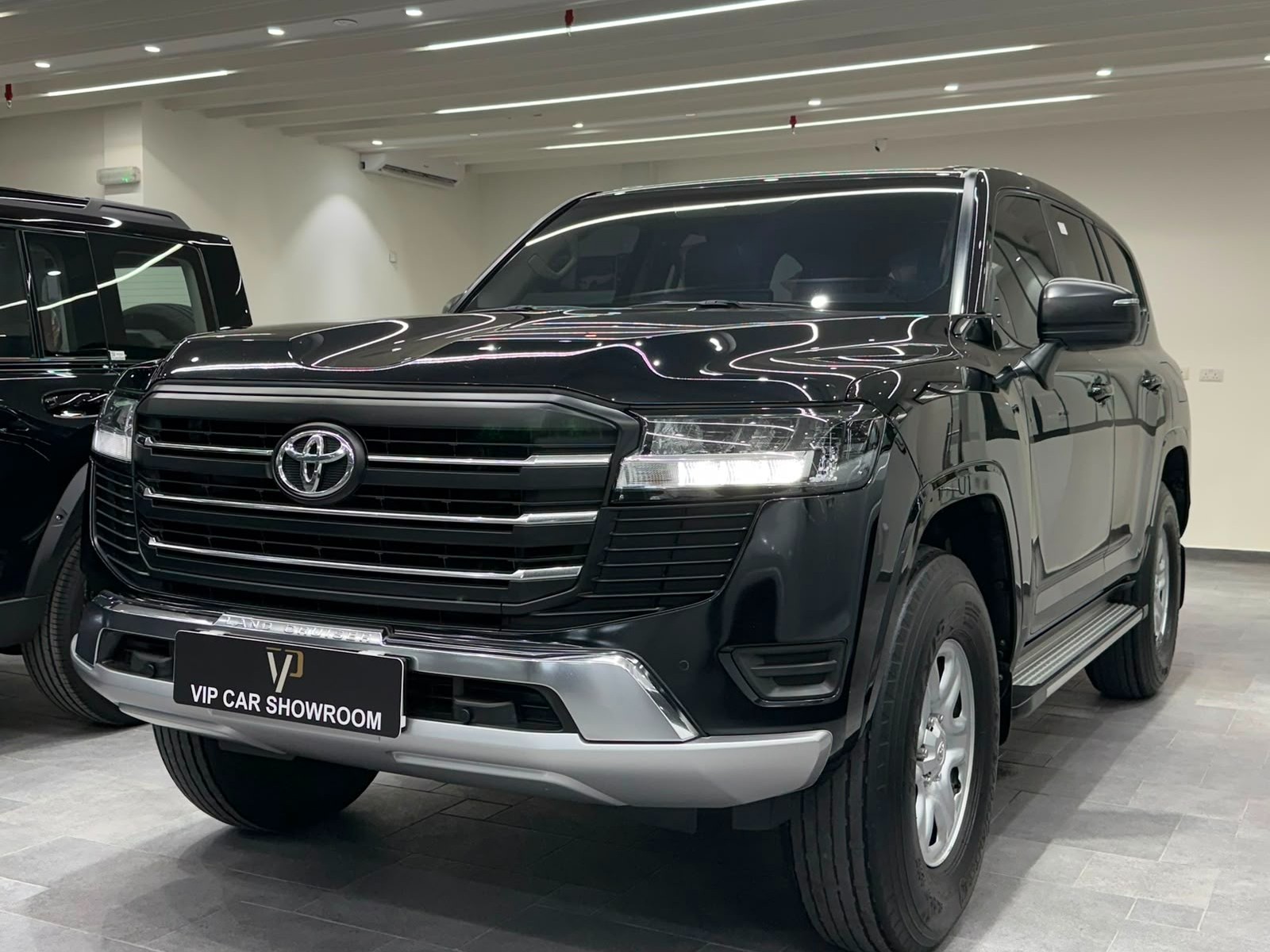 Toyota Land Cruiser GX 2023 - Image 3