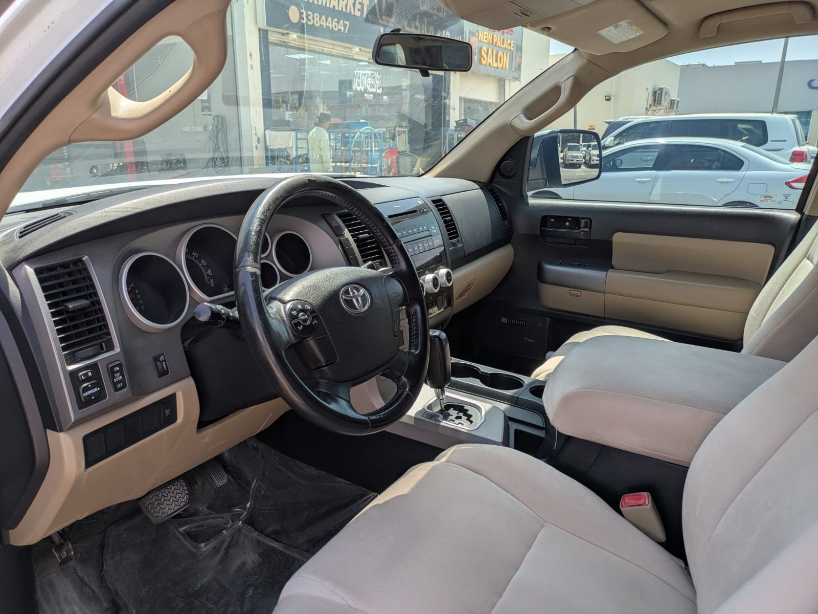 Toyota Sequoia SR5 2012 - Image 4