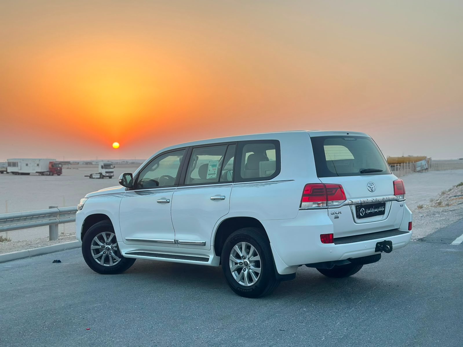 Toyota Land Cruiser GXR v8 2019 - Image 2