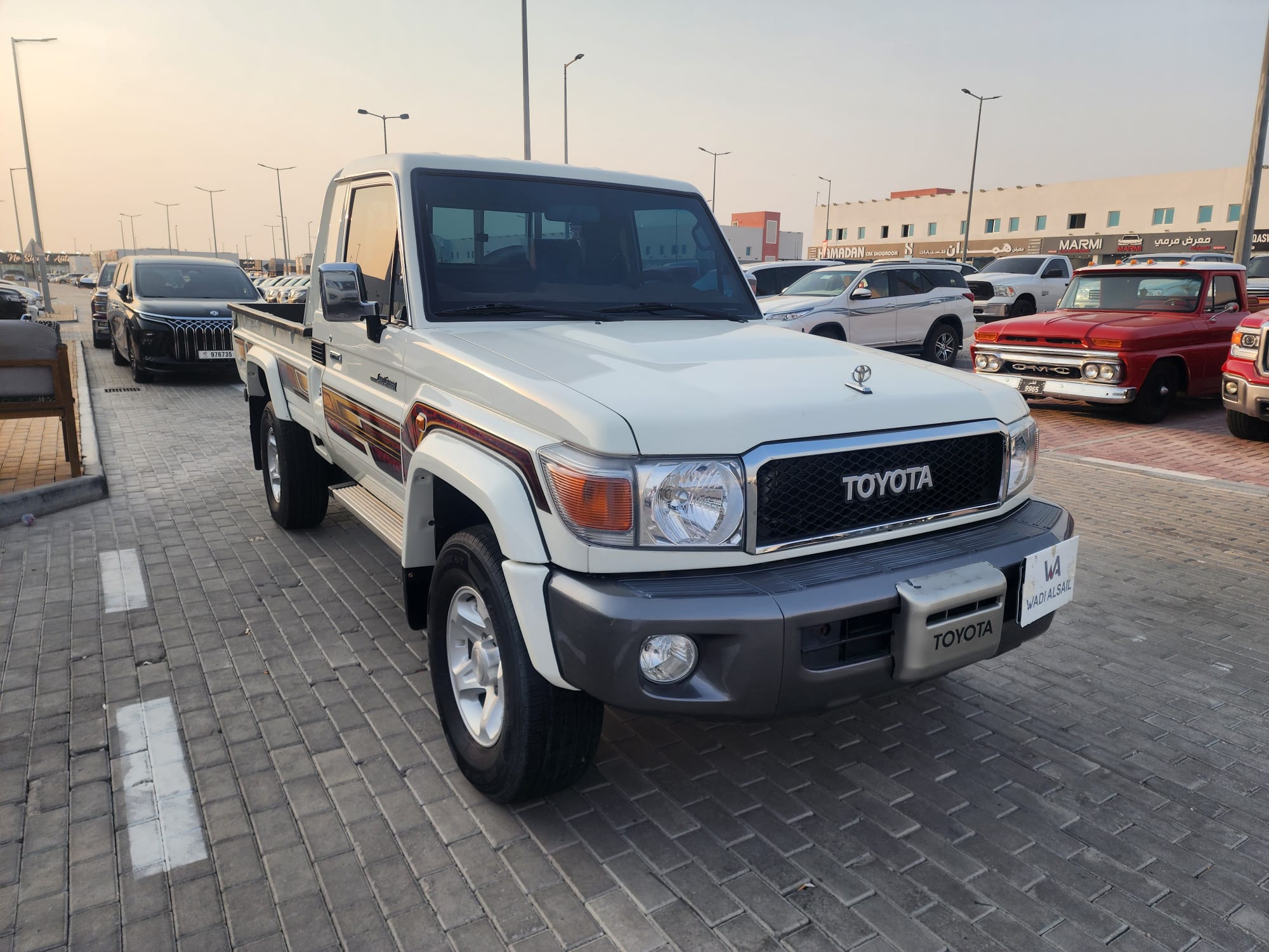 Toyota LX  2013