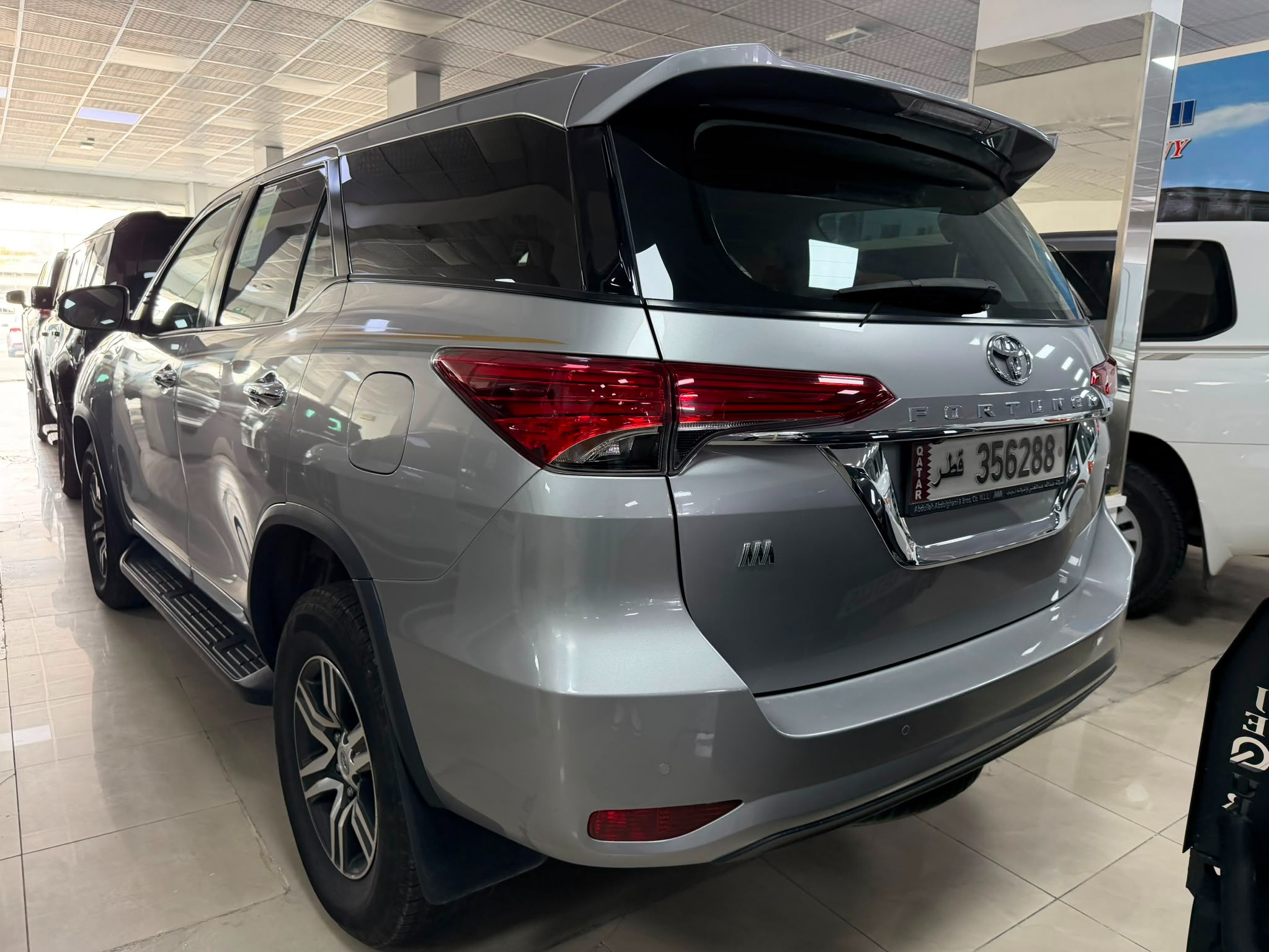 Toyota Fortuner 2023 - Image 3
